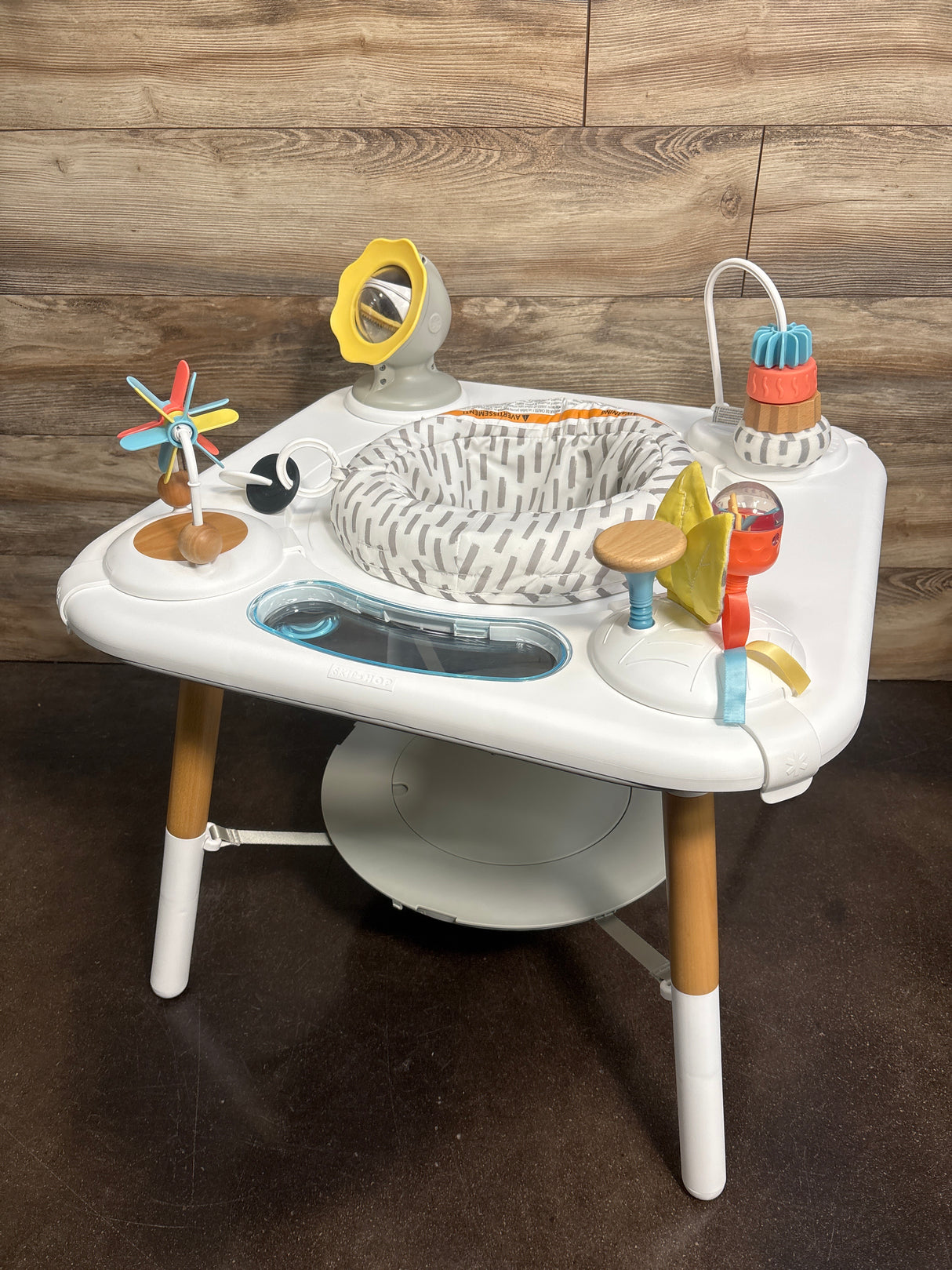 Skip Hop Discoverosity 3-Stage Activity Center & Play Table