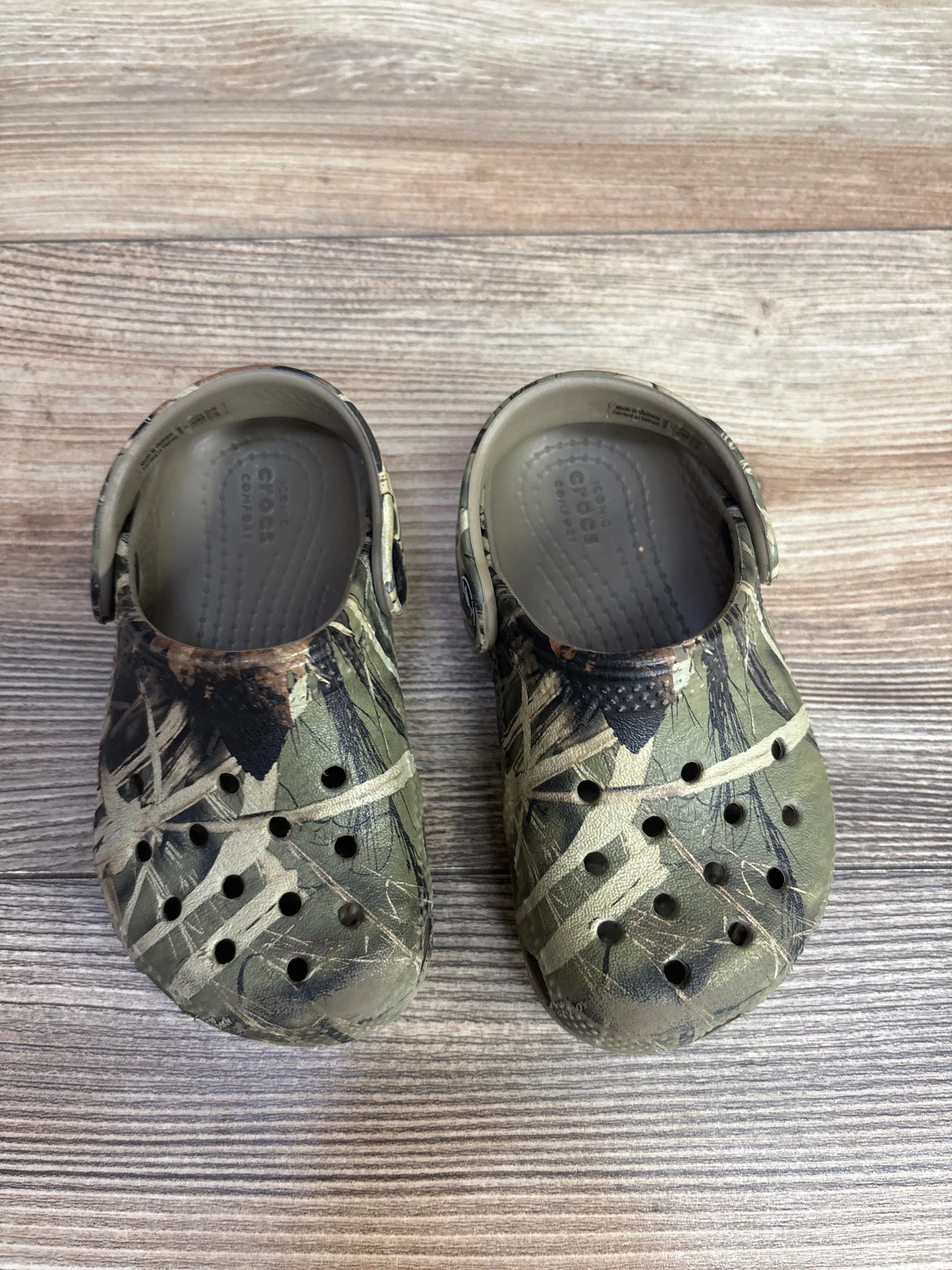 Crocs Classic Clogs Camo sz 7c