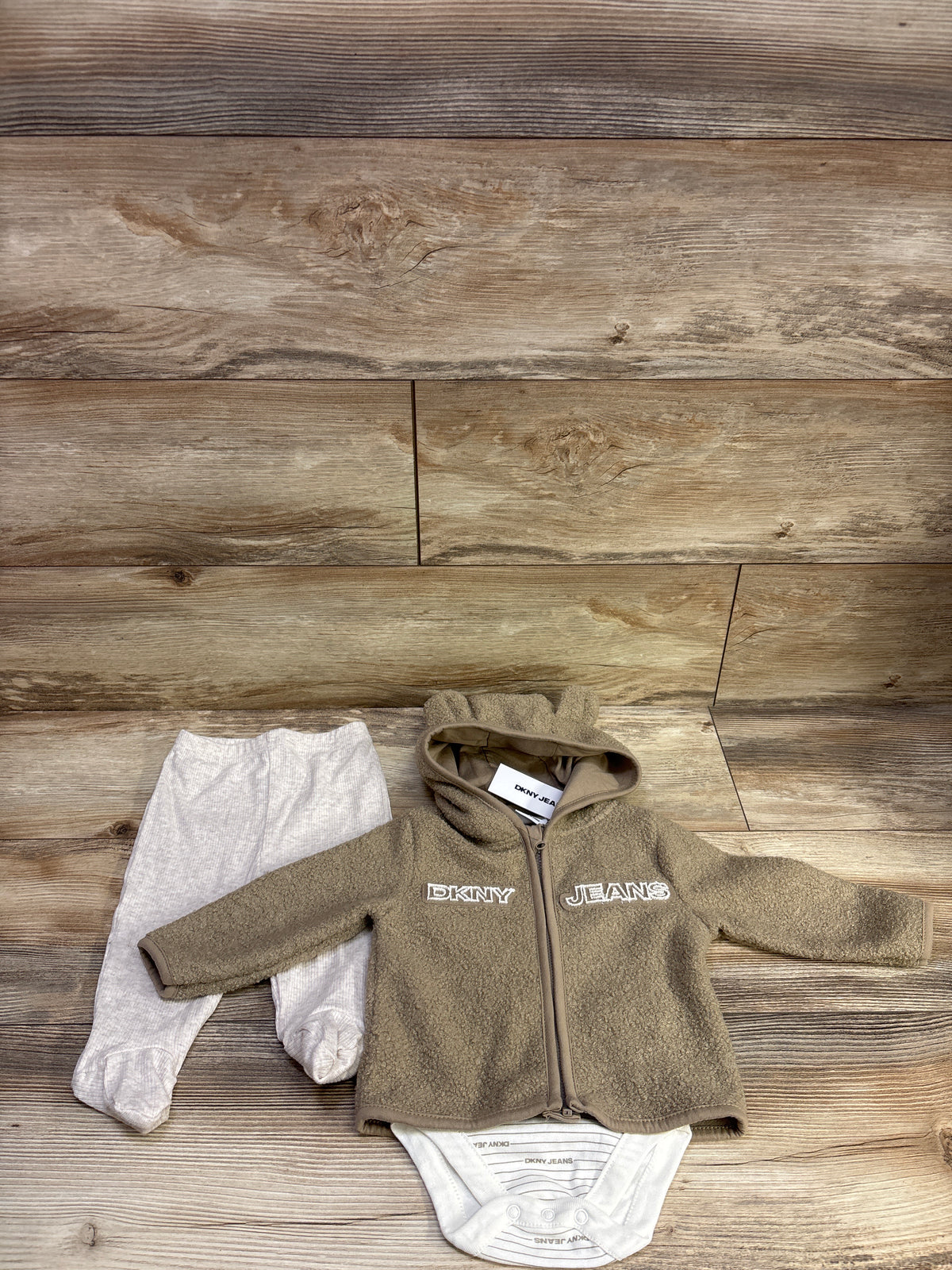 NEW DKNY 3pc Teddy Fleece Jacket, Bodysuit, & Footed Pants Set Tan sz 6-9m