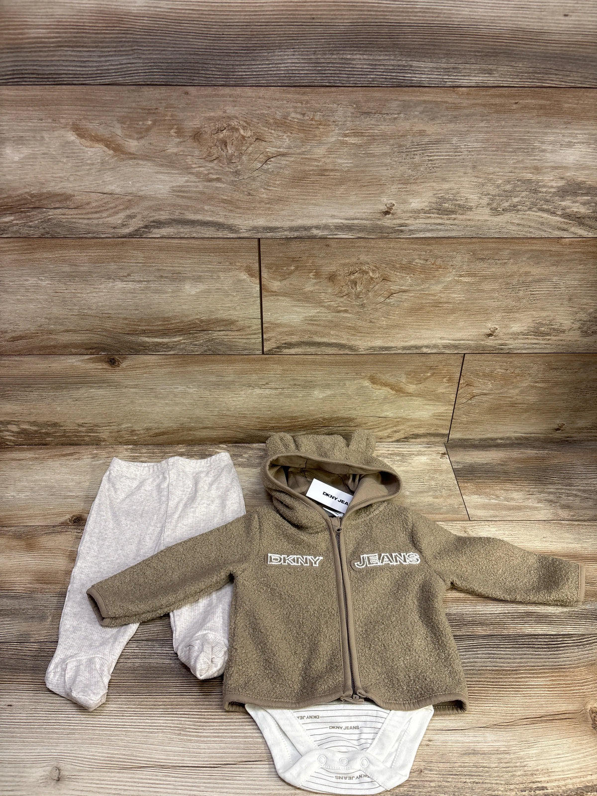 NEW DKNY 3pc Teddy Fleece Jacket, Bodysuit, & Footed Pants Set Tan sz 6-9m