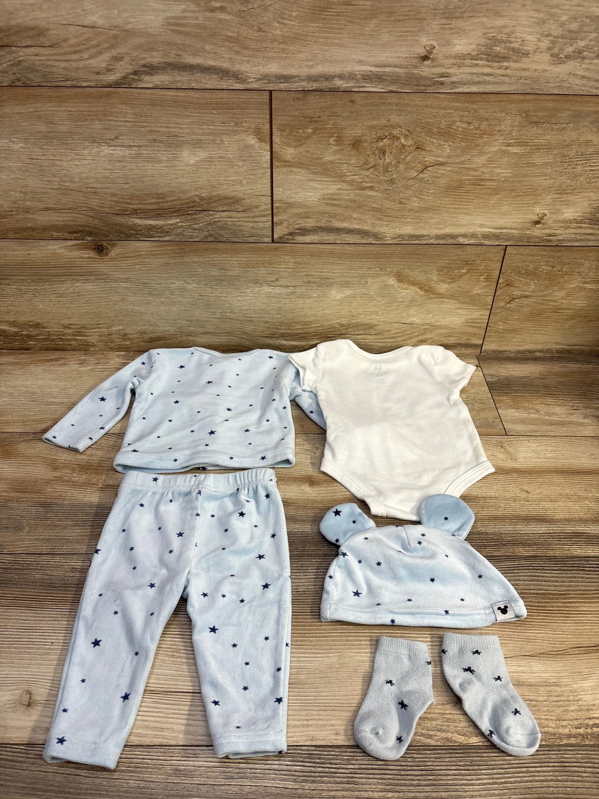 Disney Baby 5pc Mickey Mouse Layette Set Blue sz 3/6m