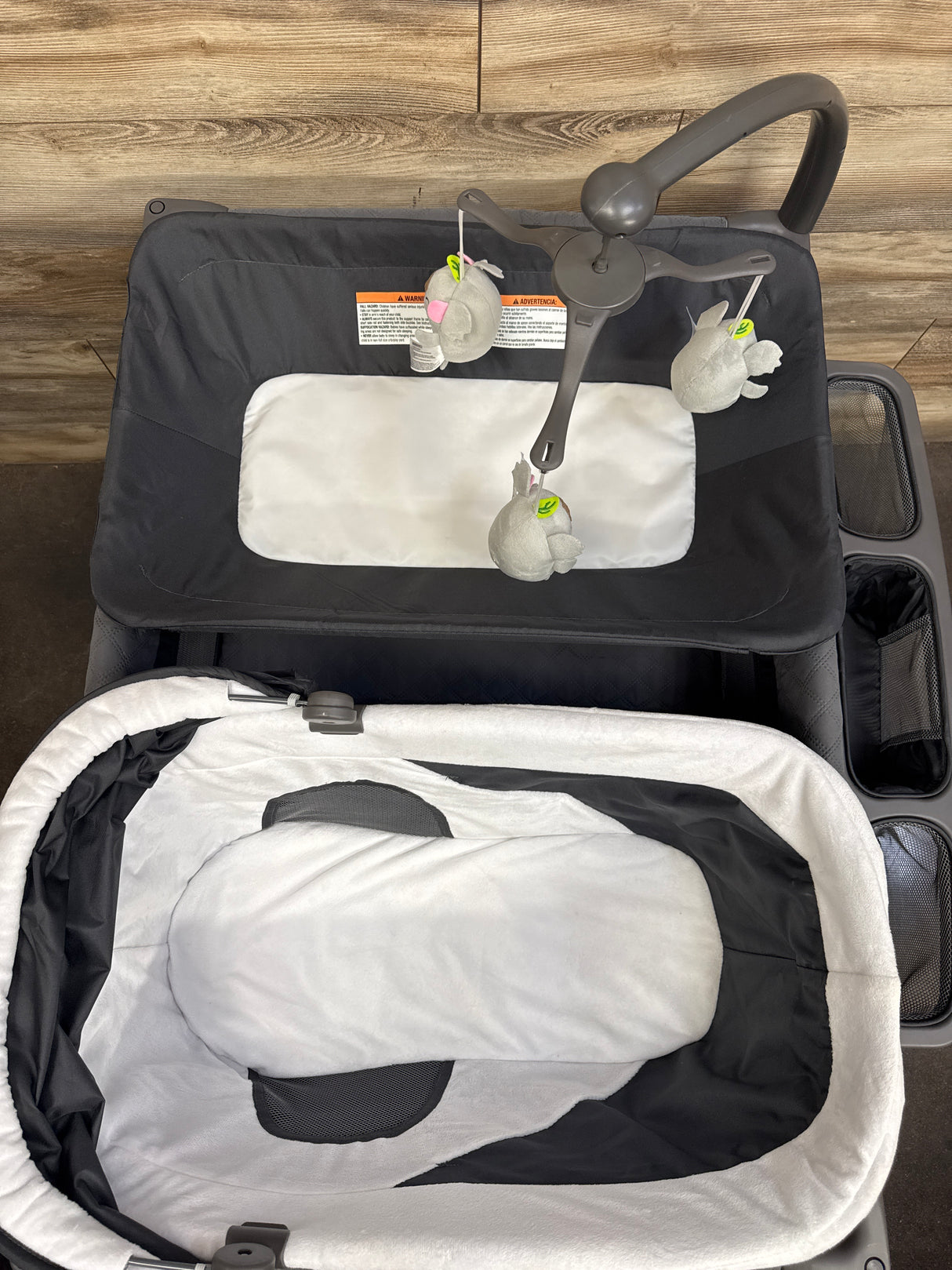 Pamo Babe 4-in-1 Baby Playard with Bassinet & Changing Table