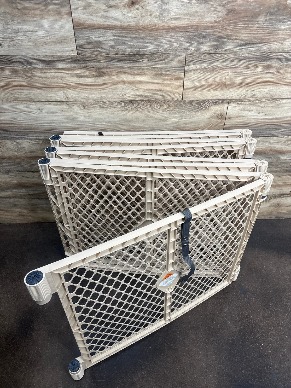 Toddleroo by North States Superyard 8-Panel Freestanding Gate Sand