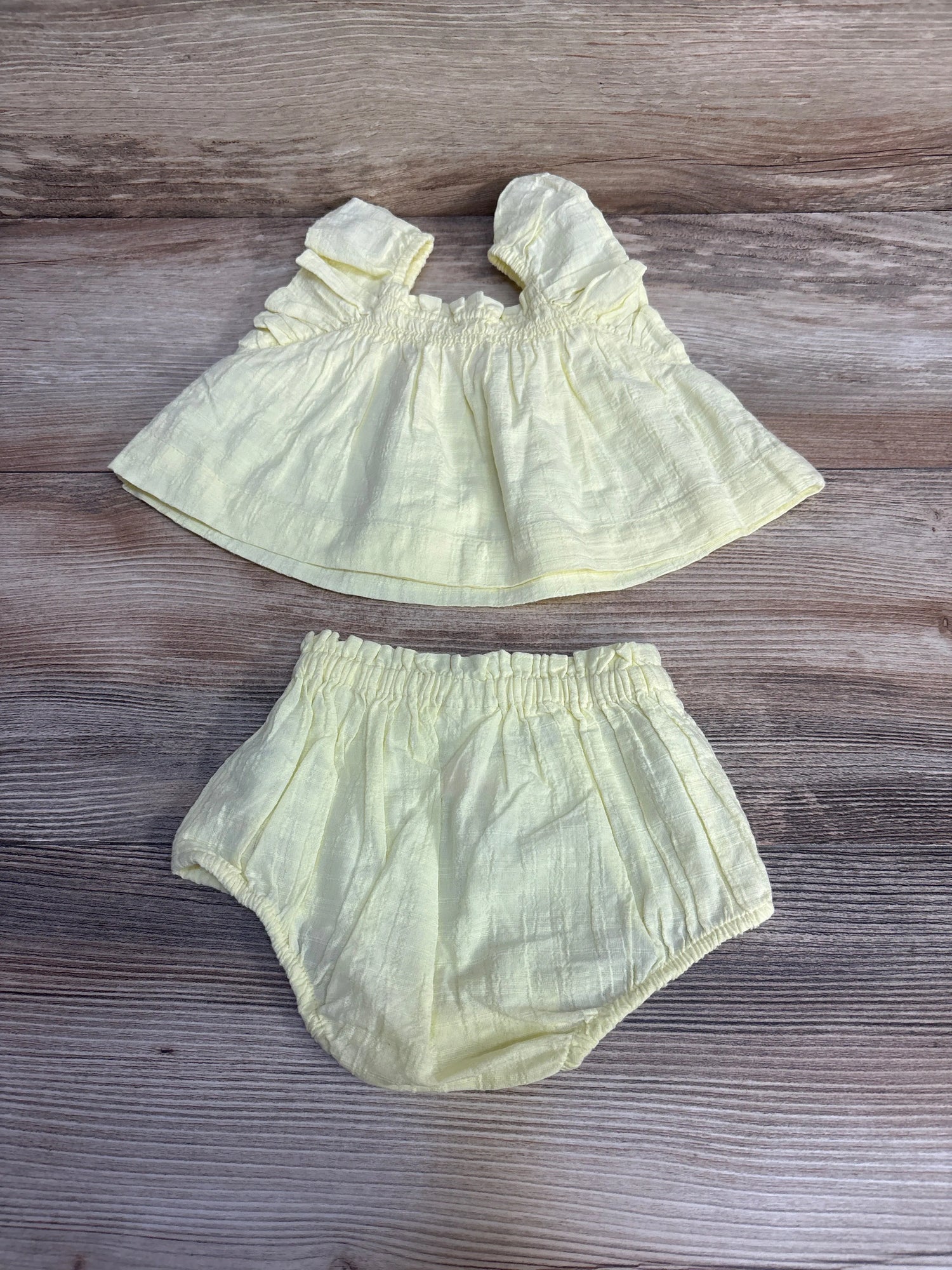 Cat & Jack 2pc Flutter Sleeve Top & Bottoms Yellow sz Newborn - Me n Mommy To Be