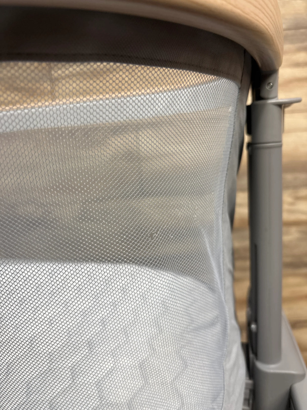 Maxi-Cosi Lora Bedside Bassinet, Grey*