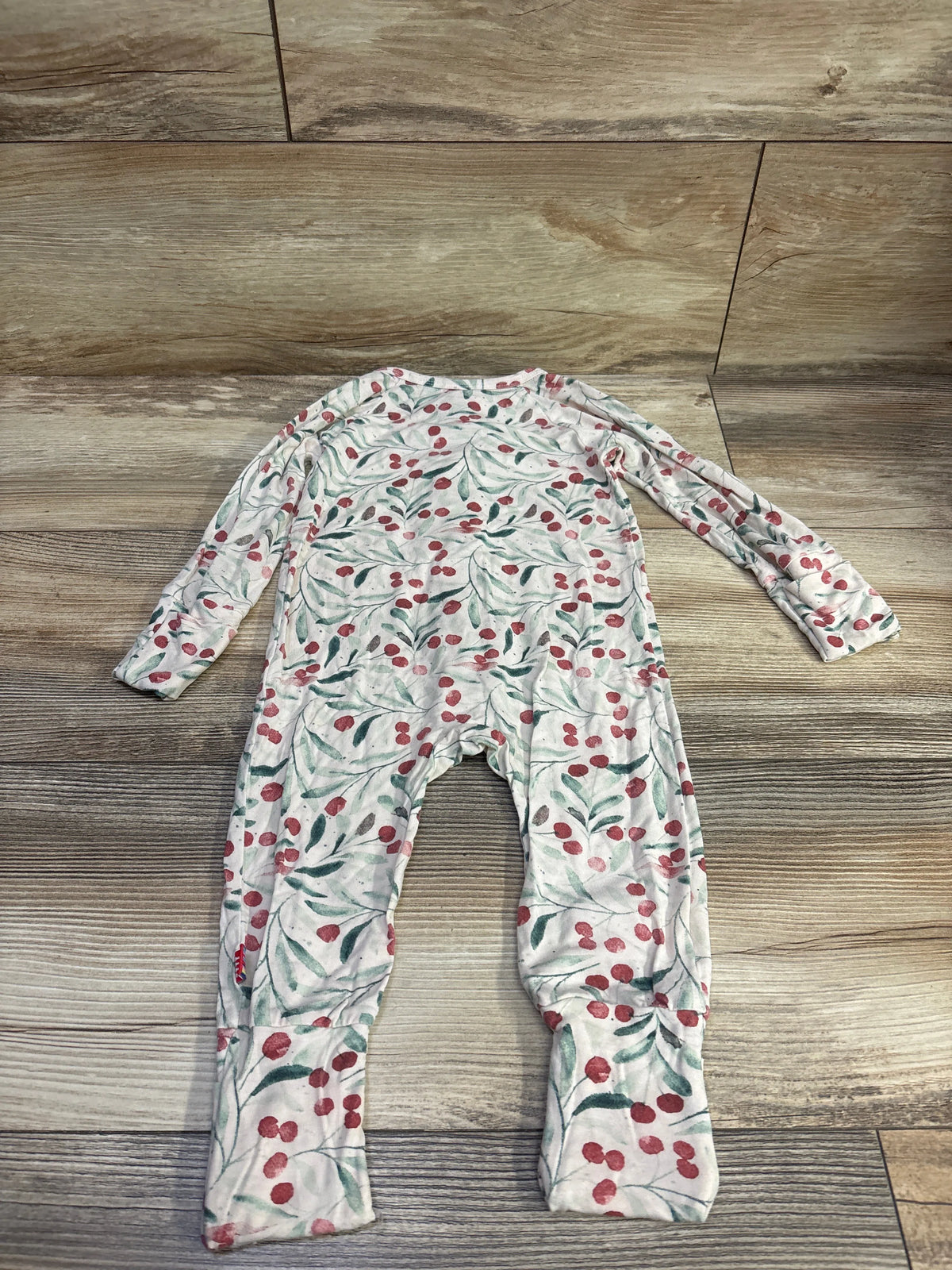 Magnetic Me 'Kiss Me Baby One More Time' Modal Convertible Footie Ivory sz 6-9m