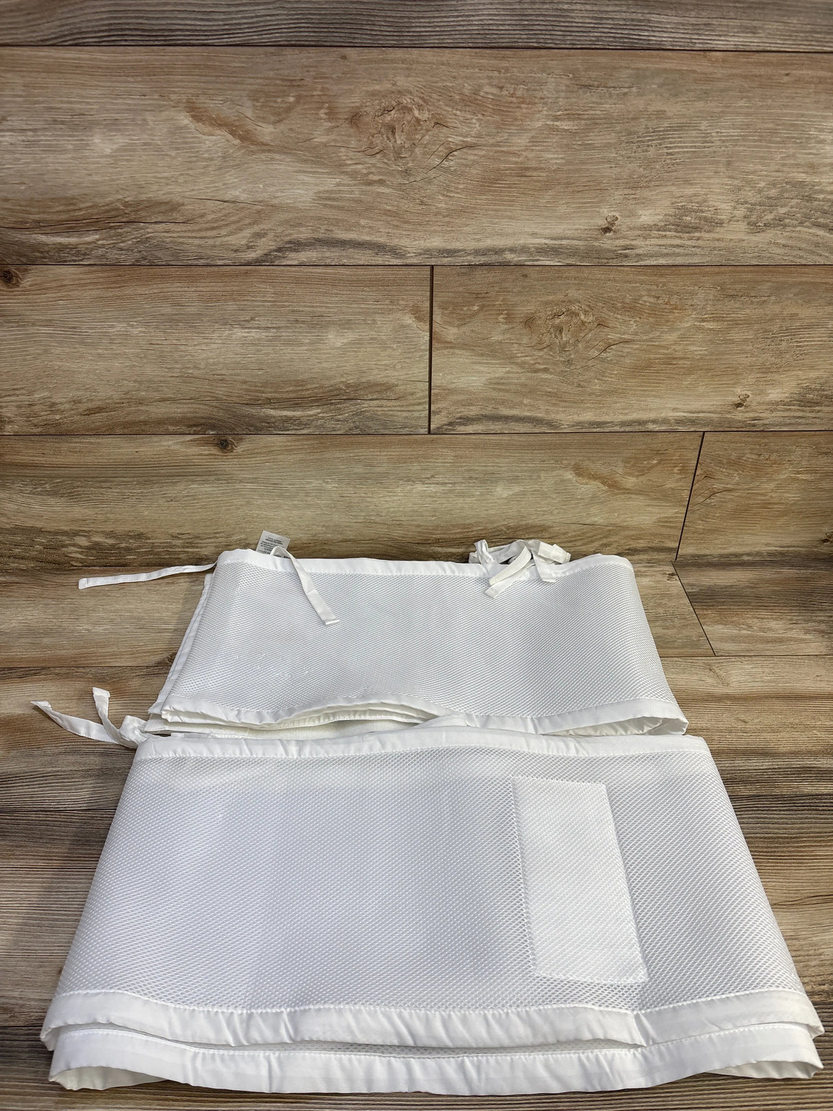 BreathableBaby Mesh Crib Liner in White