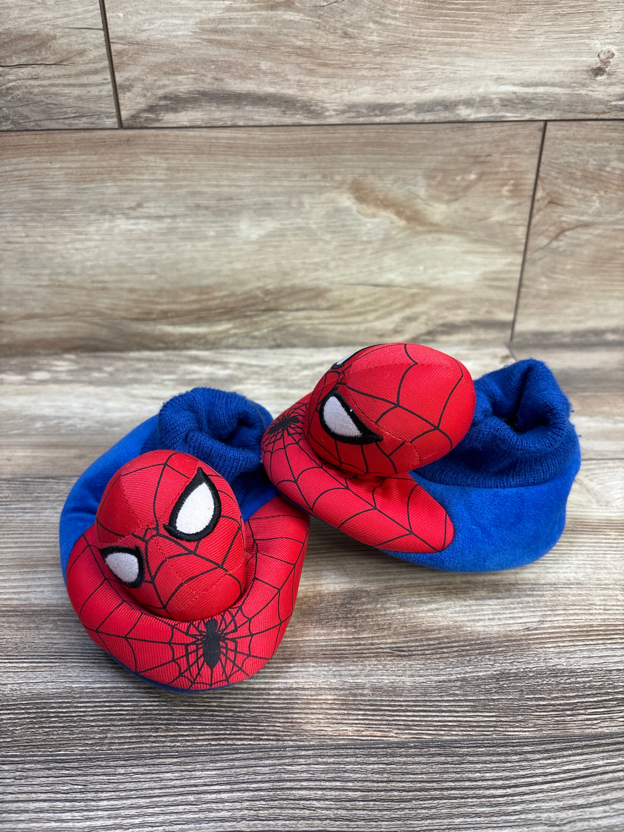 Marvel Spider-Man 3D Plush Slippers Red sz 11/12c