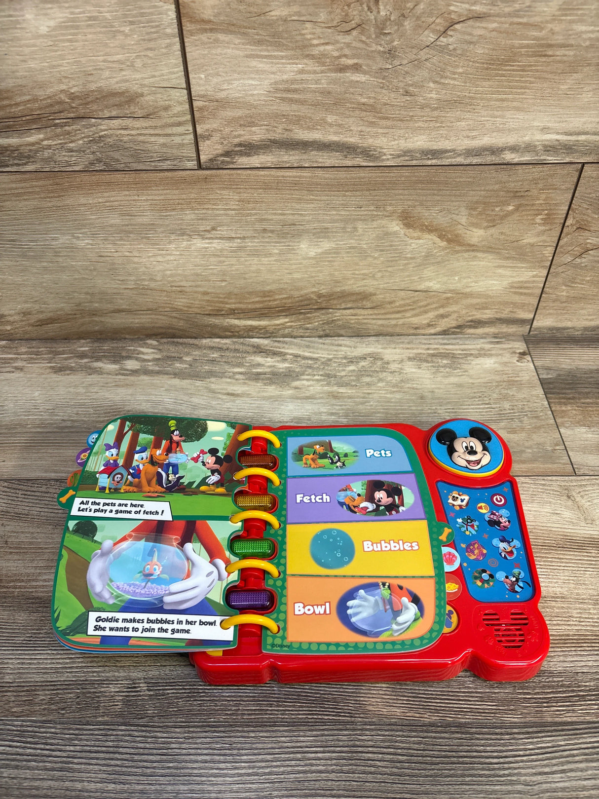 VTech Disney Junior Mickey Mouse Funhouse Explore and Learn Book