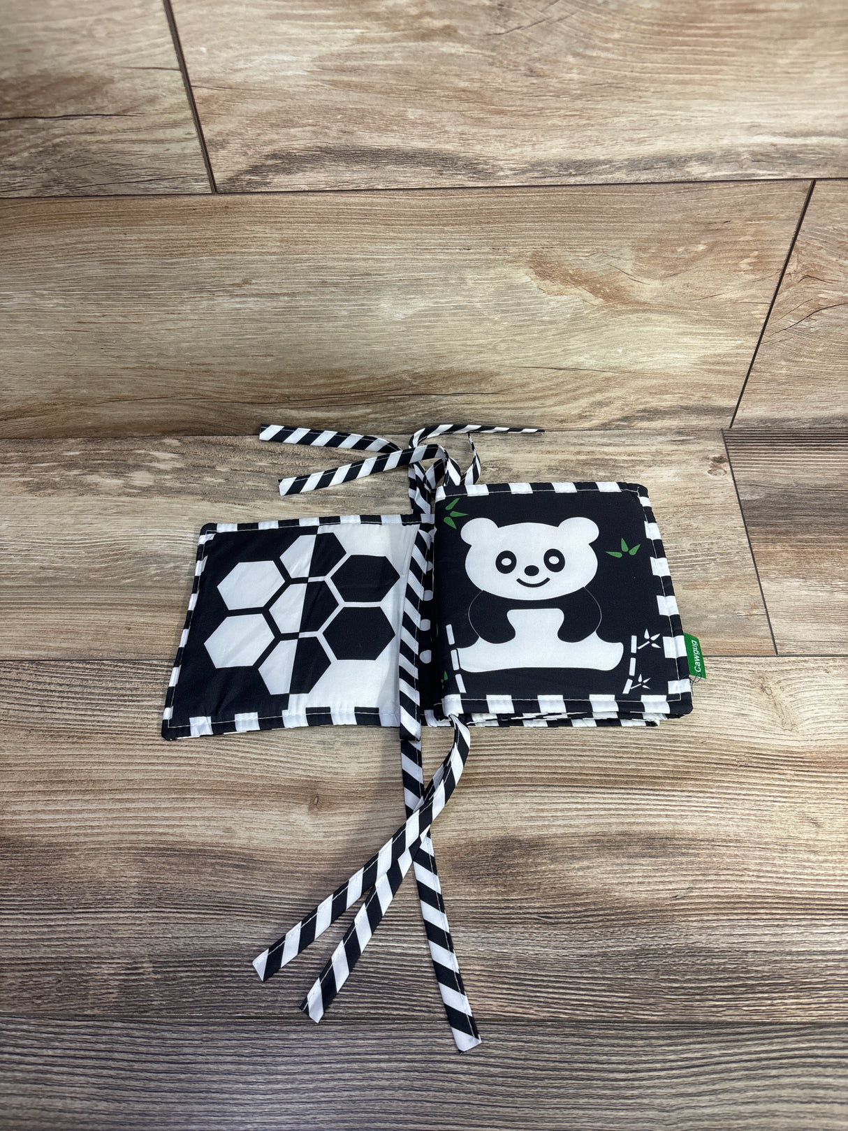 Cawgug High Contrast Soft Book