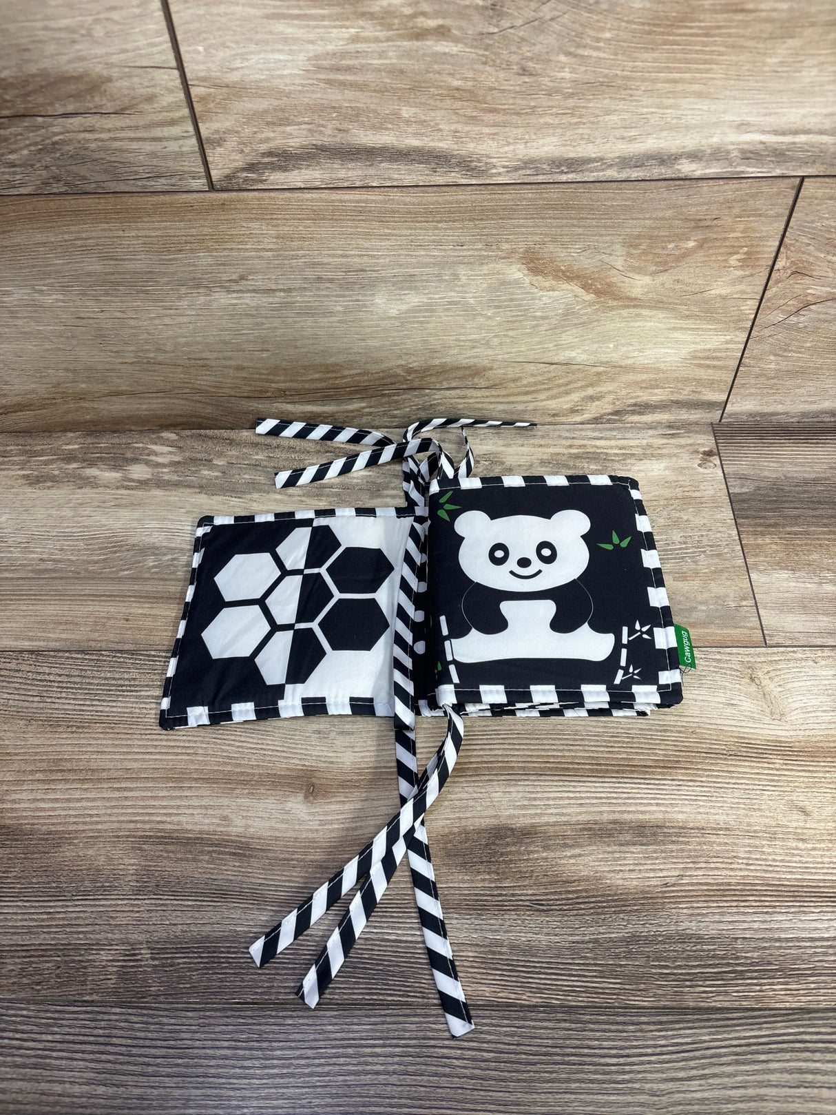 Cawgug High Contrast Soft Book