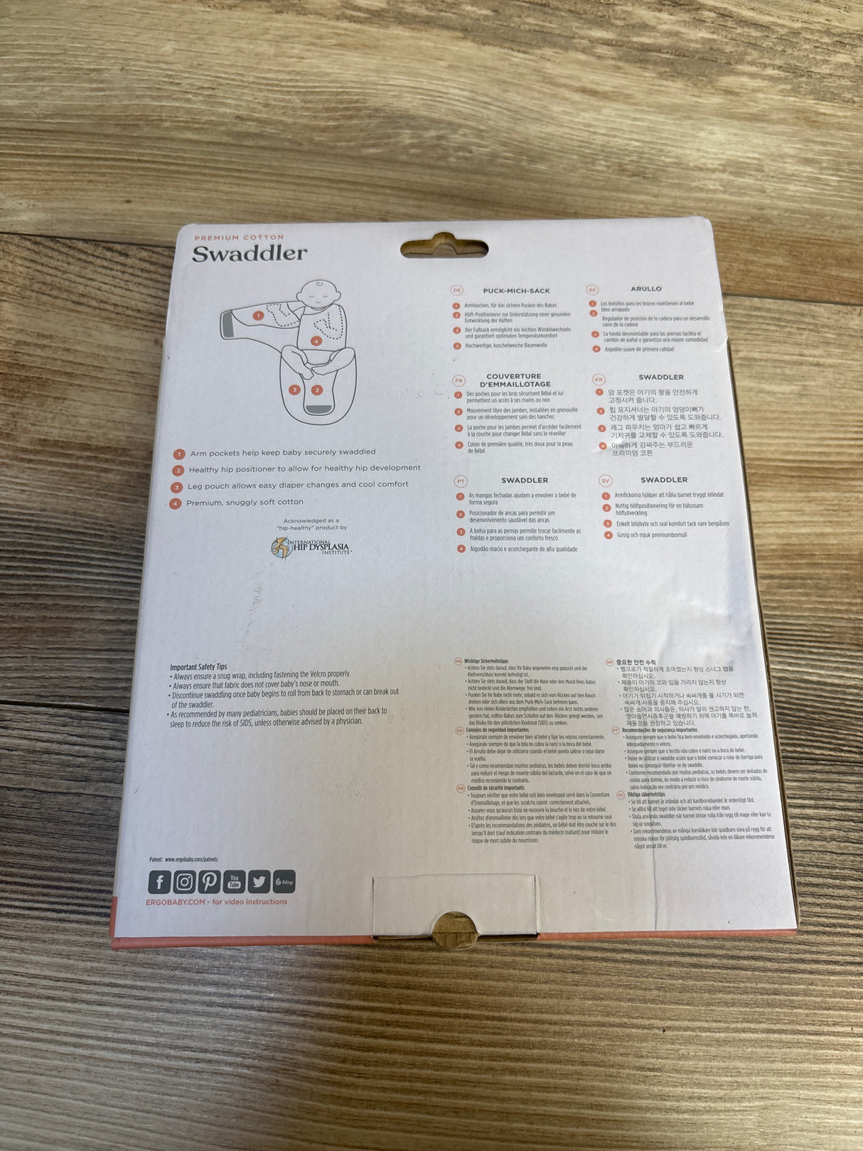 Ergobaby The Swaddler Sheep Print Ivory sz 0-3m