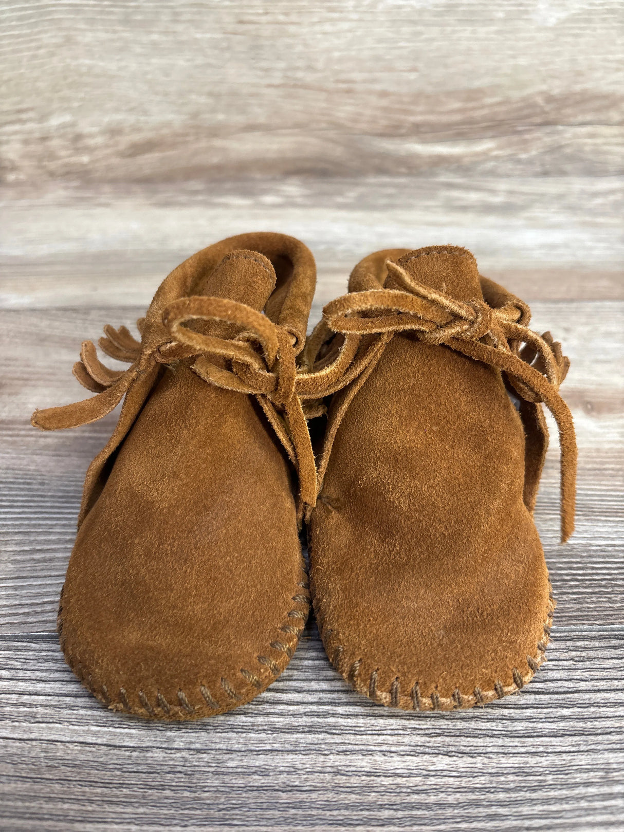 Minnetonka Alex Fringe Moccasin Shoes Brown sz 6c