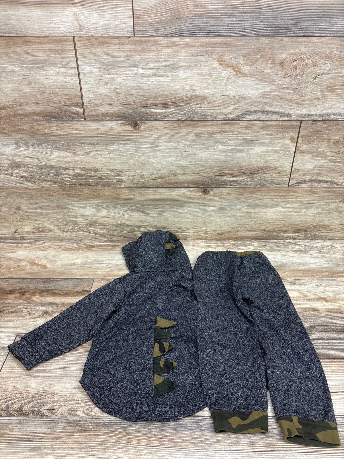 KaLiStore 2pc Camo Lined Pullover Hoodie & Joggers Set Grey sz 2T