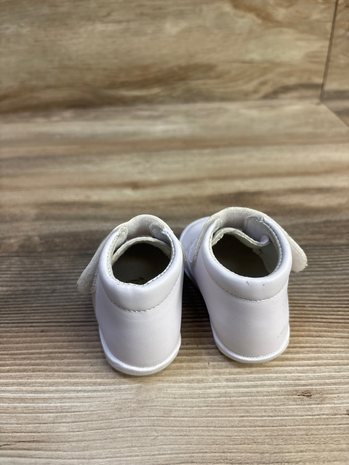 Alegria Kids Patent Leather First Walker shoes White sz 2/3c