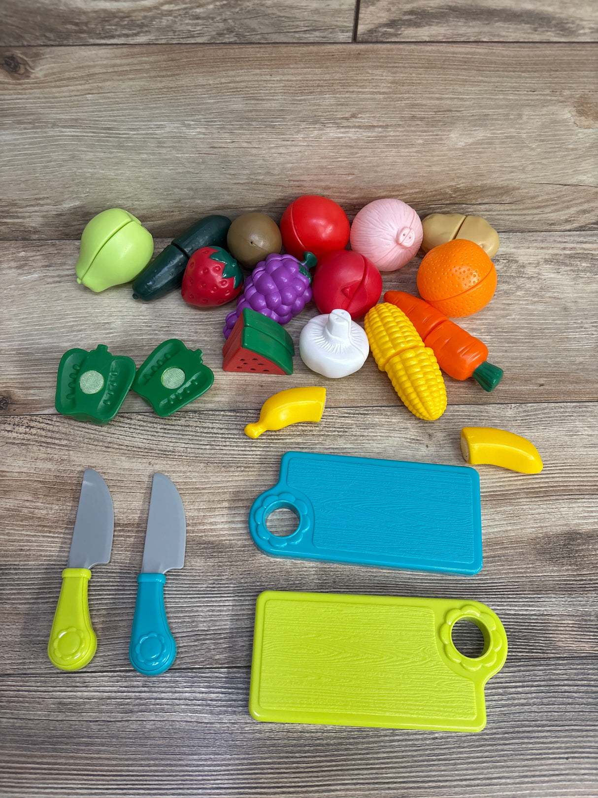 Battat Velcro Play Food & Basket 20pc