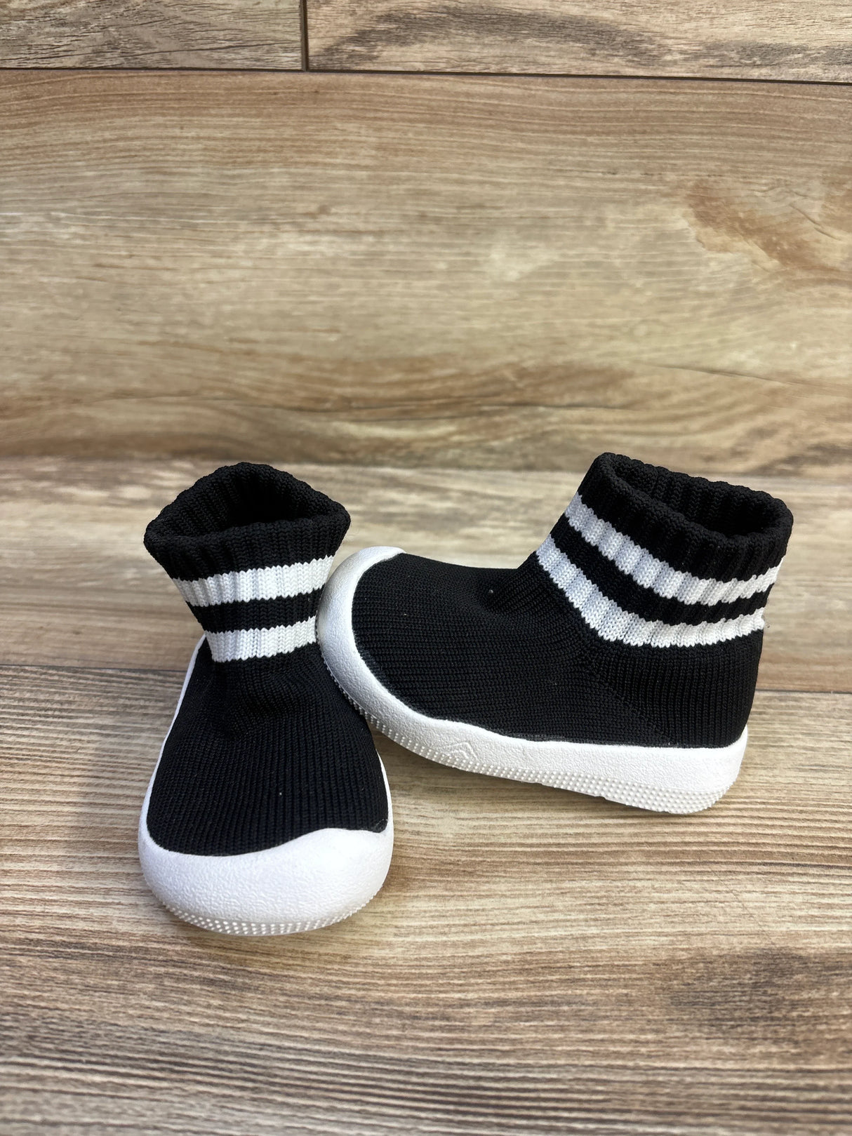 Engtoy Sock Shoes Black sz 4.5c