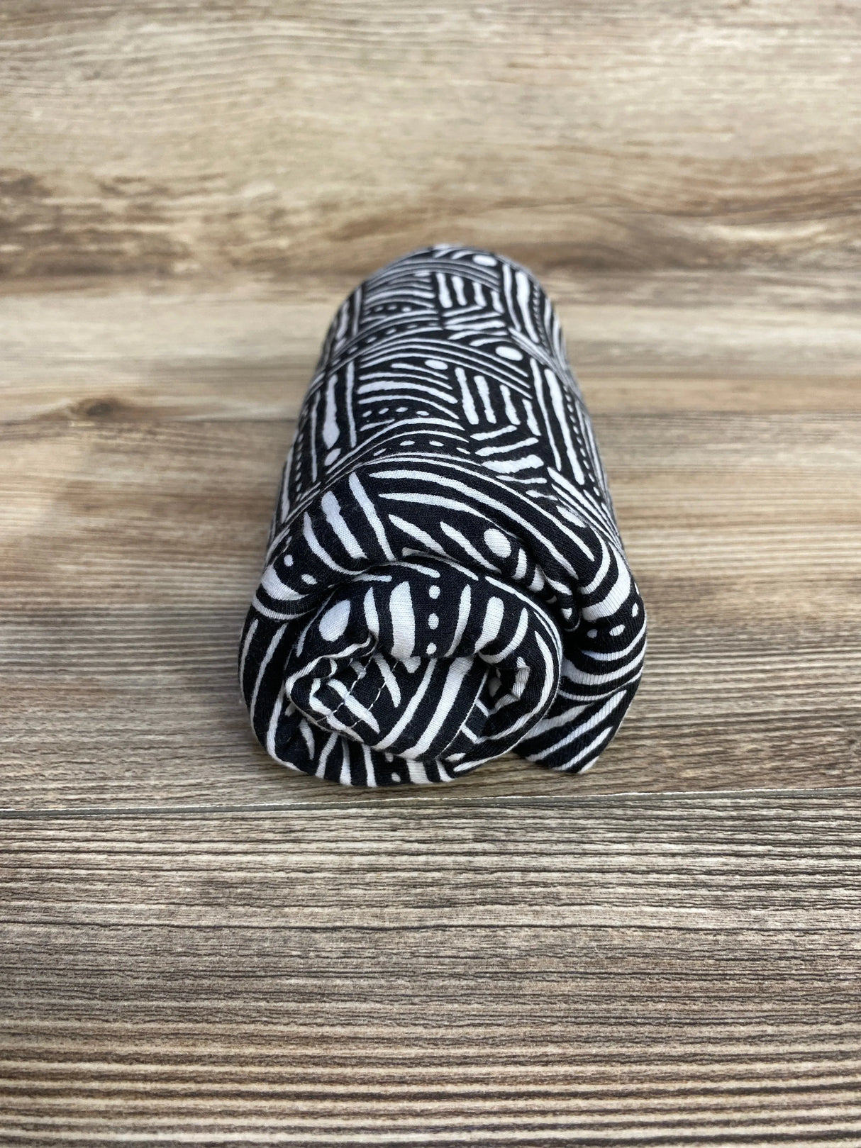 Trend Lab Geometric Multi-Use Nursing Cover - Me n Mommy To Be