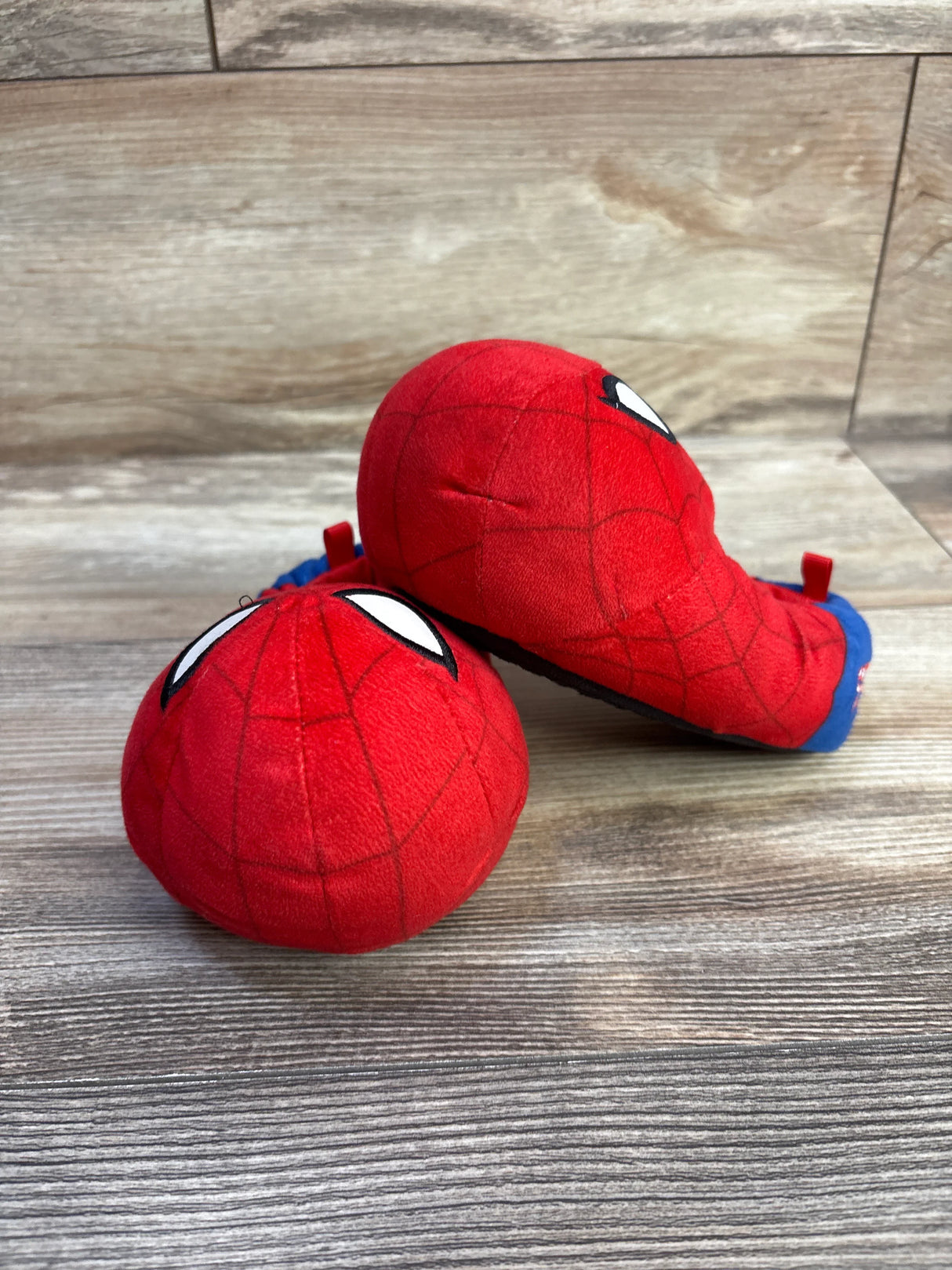 Marvel Spider Man 3D Plush Slippers Red sz 5-6c
