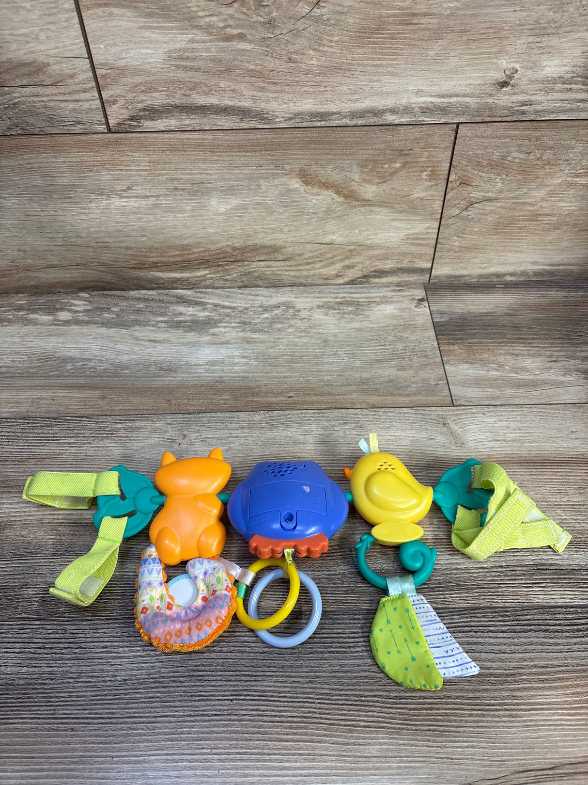 Infantino Go gaga! Musical Travel Bar Activity Toy