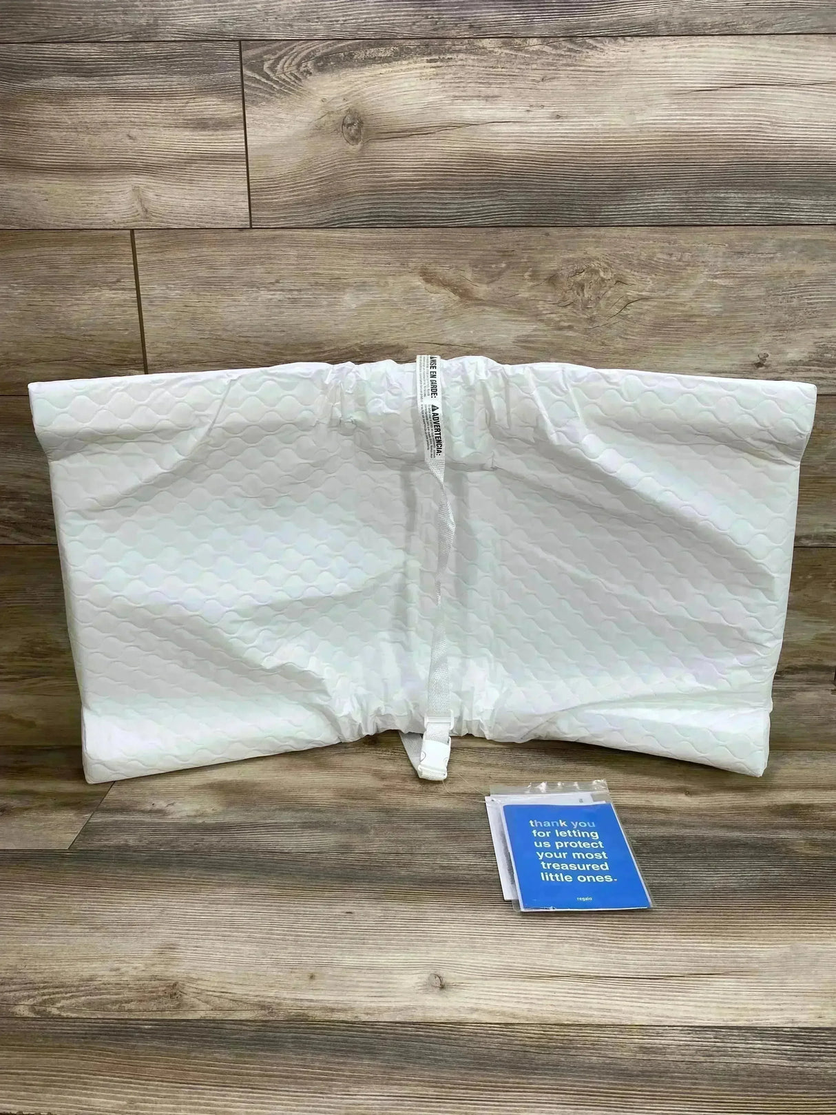 NEW Regalo Infant Changing Pad White - Me n Mommy To Be