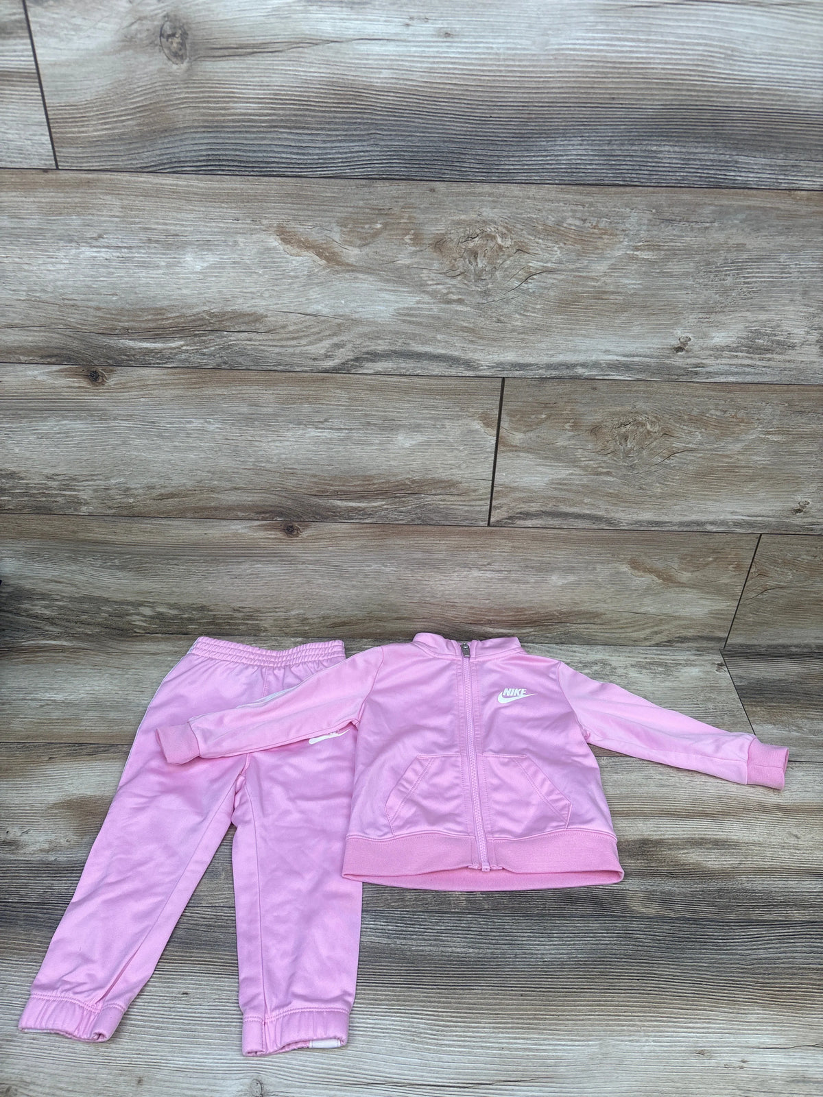 Nike 2pc Taping Tracksuit Pink sz 18m