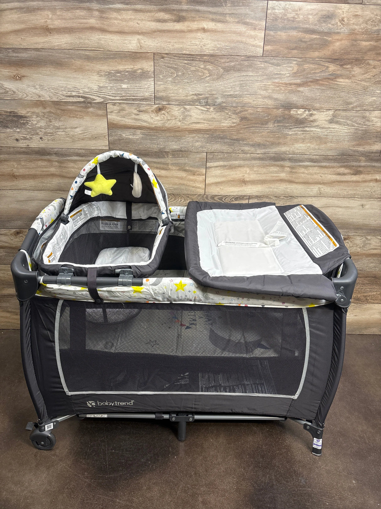 NEW Baby Trend Lil' Snooze Deluxe II Nursery Center, Twinkle Twinkle Little Moon