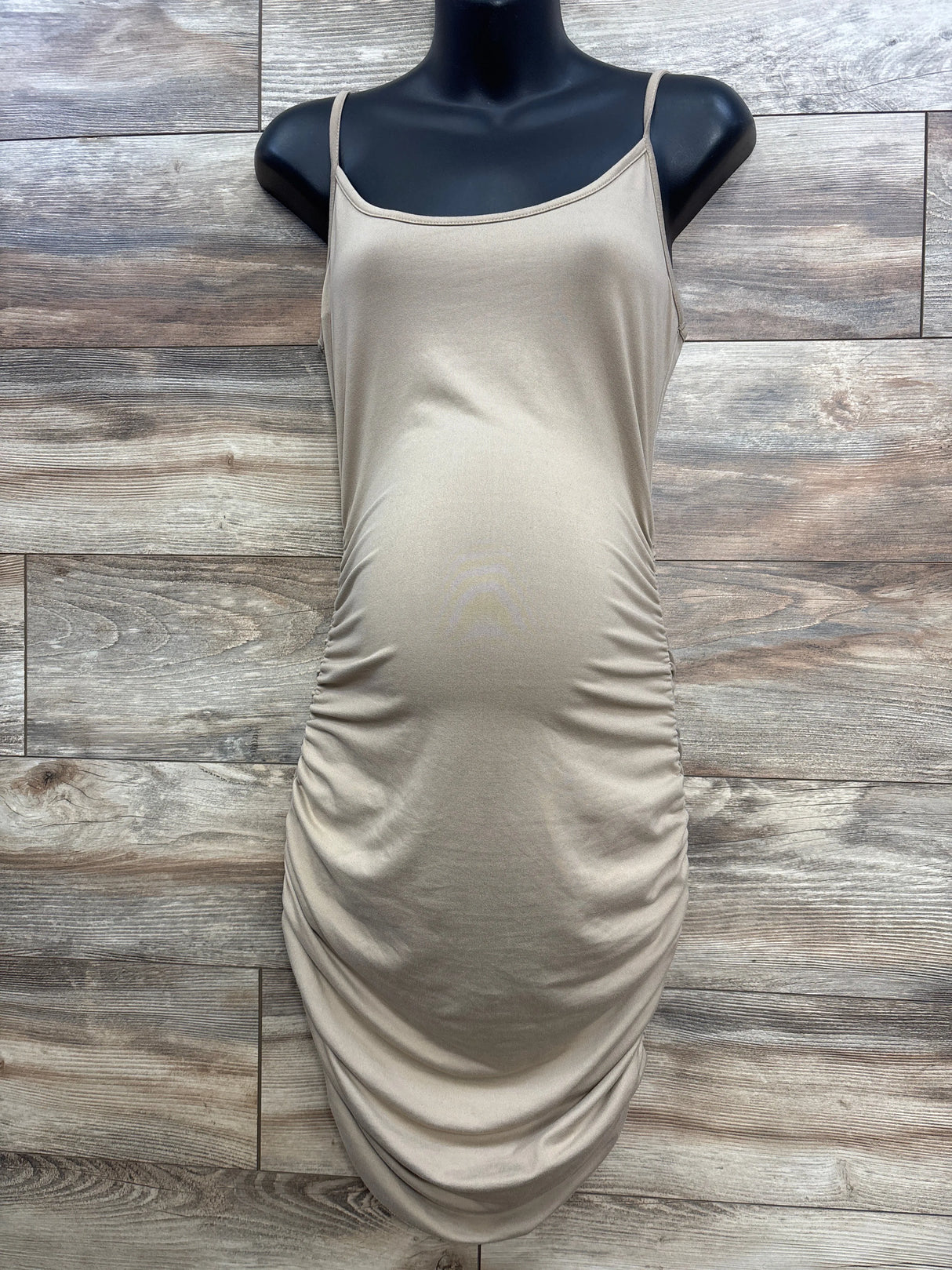 Heart & Hips Bodycon Dress Beige sz Large - Me n Mommy To Be