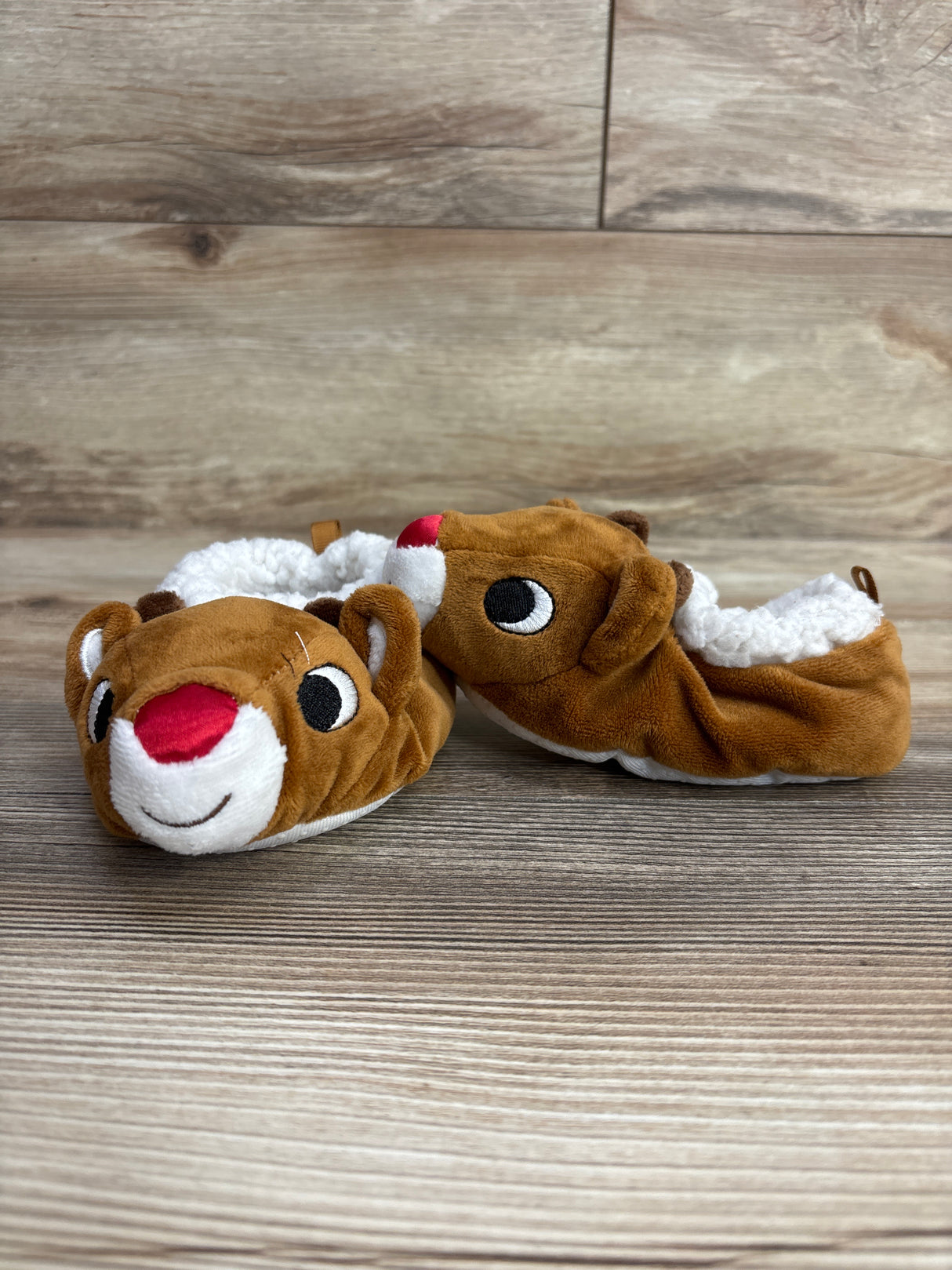 Rudolph the Red-Nosed Reindeer Plush Slippers Brown sz 6/7c