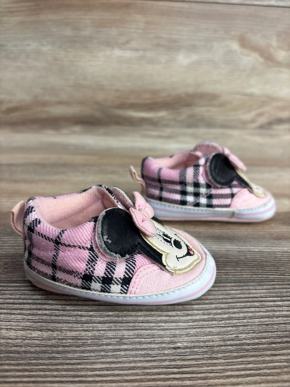 Disney Minnie Mouse Crib Shoes Pink sz 1/2c