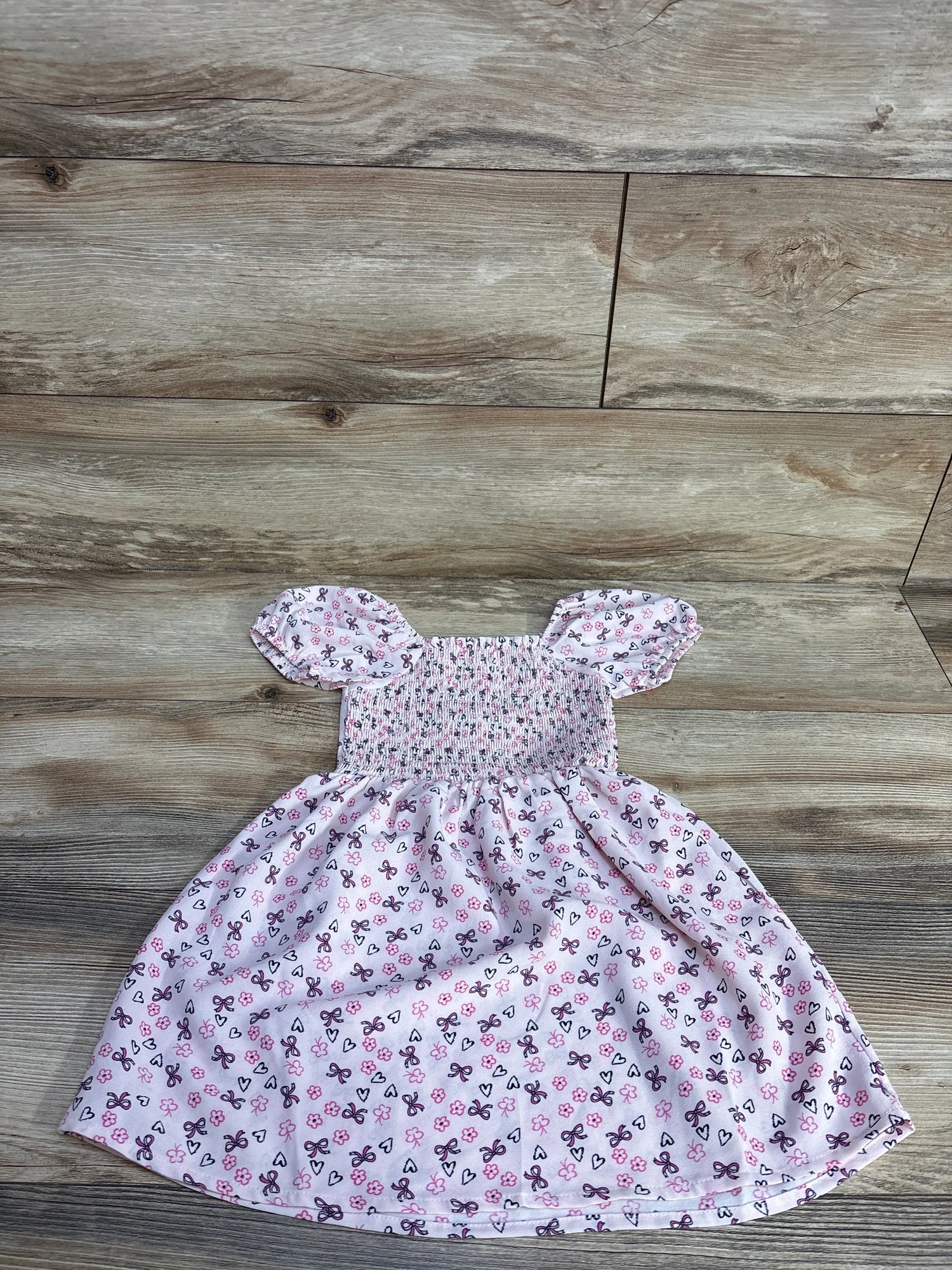 NEW Heart and Arrow Smocked Floral Dress Pink sz 2T - Me n Mommy To Be