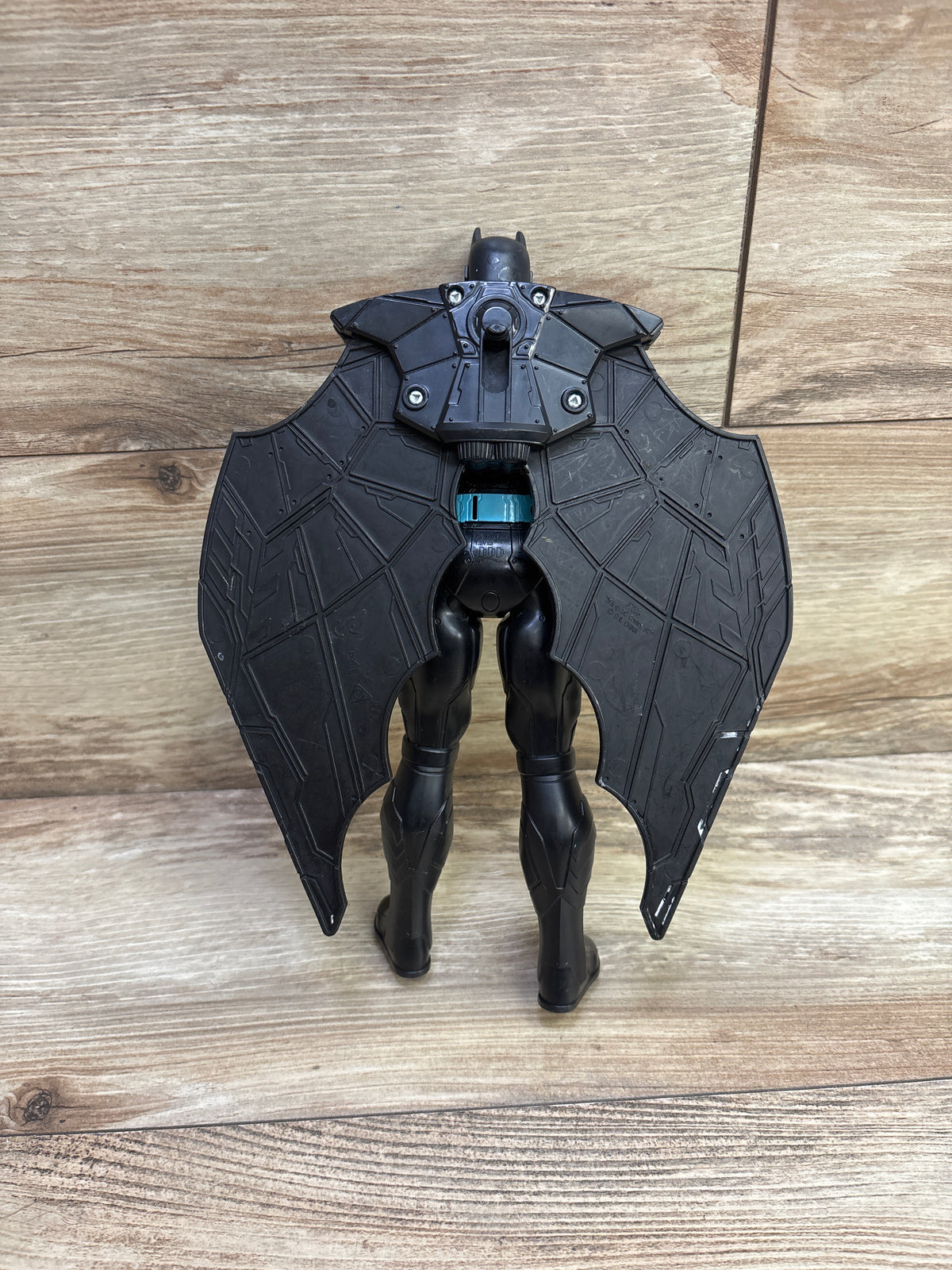 DC Comics 12'' Batman Bat-Tech Deluxe Action Figure