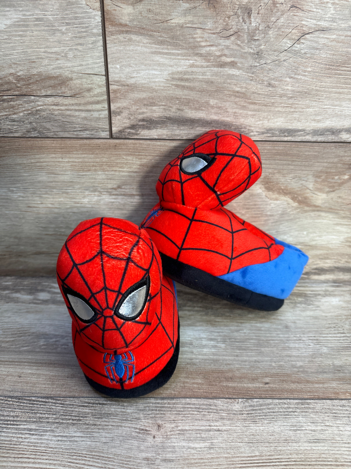 Marvel Spider-Man 3D Plush Slippers Red sz 9/10c