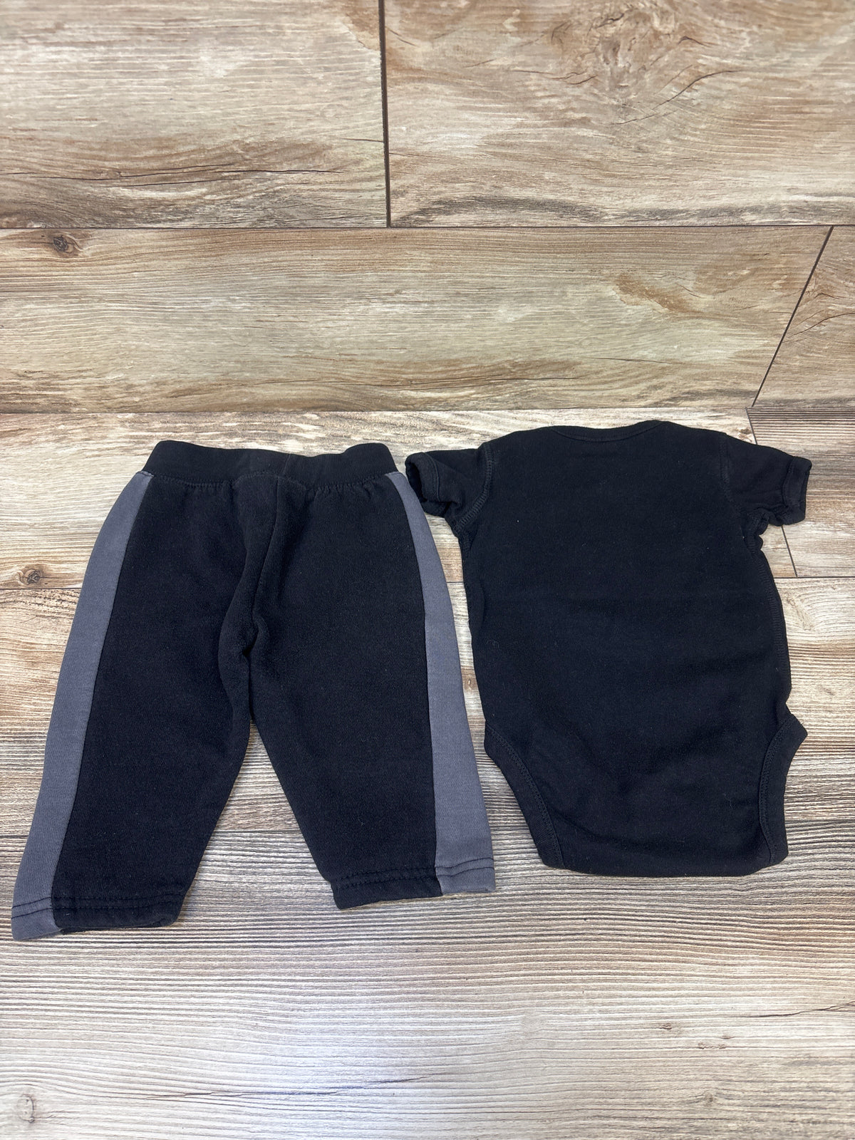 NHL 2pc Golden Knights Bodysuit & Joggers Set Black sz 12m