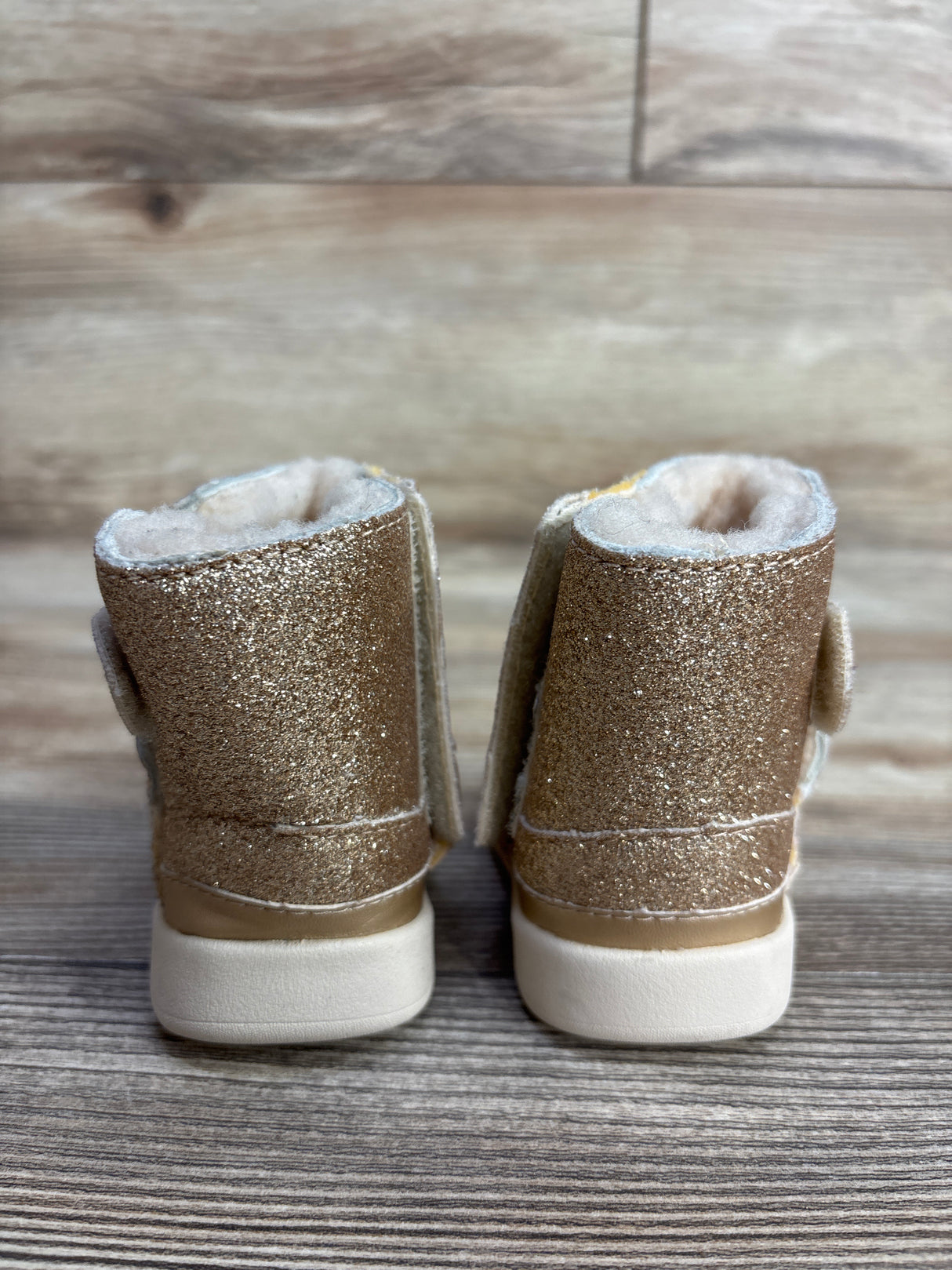 UGG Keelan Glitter Boots Gold sz 0/1c