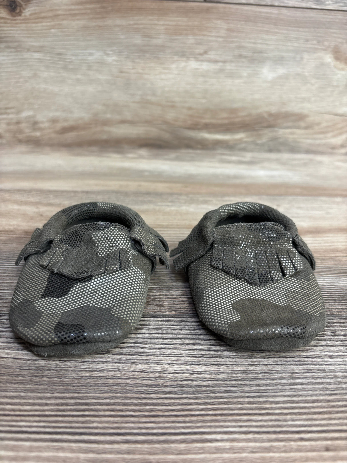 BirdRock Baby Soft Sole Moccasin Shoes Camo Green sz 4c