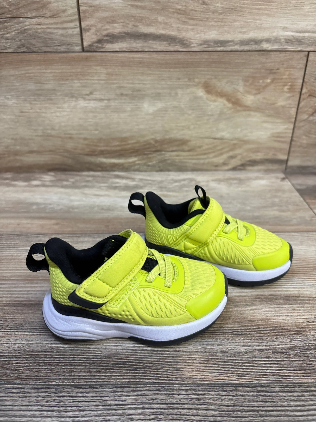 All In Motion Hook and Loop Strap Shoes Yellow sz 5c
