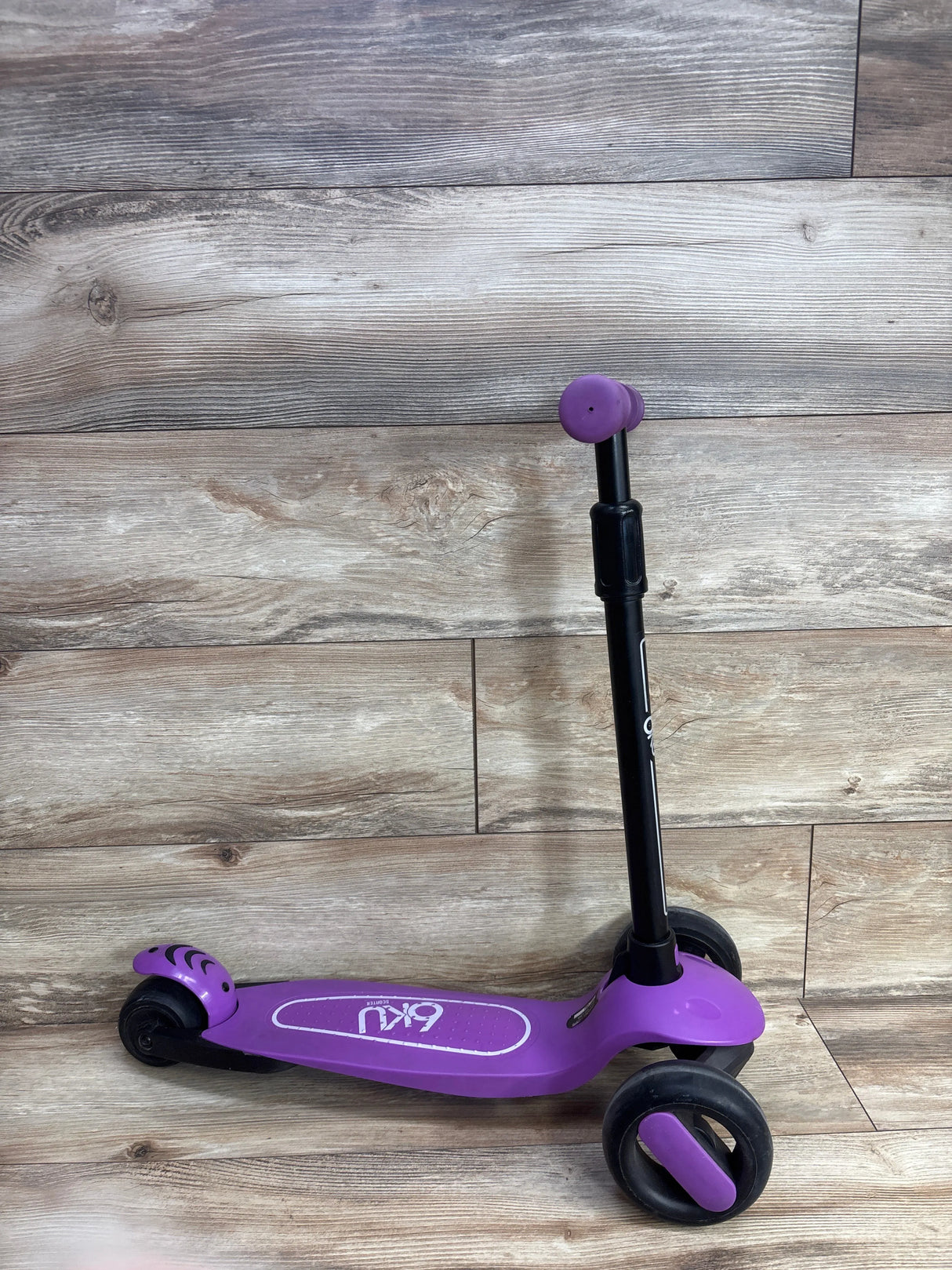 6KU Scooter with Flash Wheels - Purple