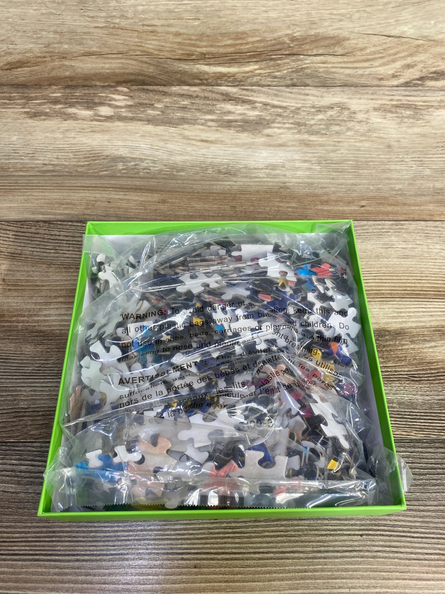 NEW Mudpuppy Glow in the Dark Space Puzzle - 500 pc