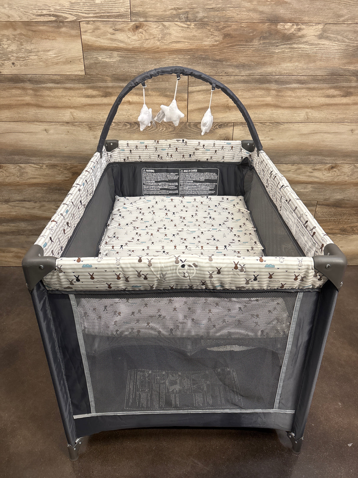 Pamo Babe Playard with Bassinet Grey