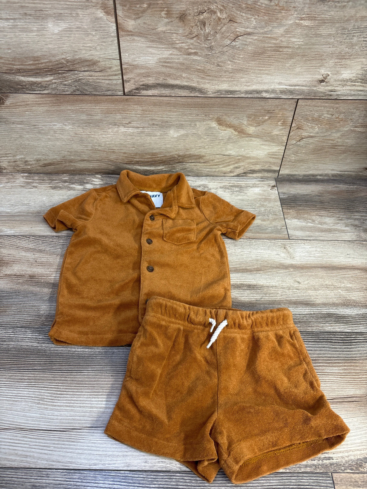 Old Navy 2pc Short Sleeve Loop-Terry Shirt & Shorts Set Caramel sz 18-24m