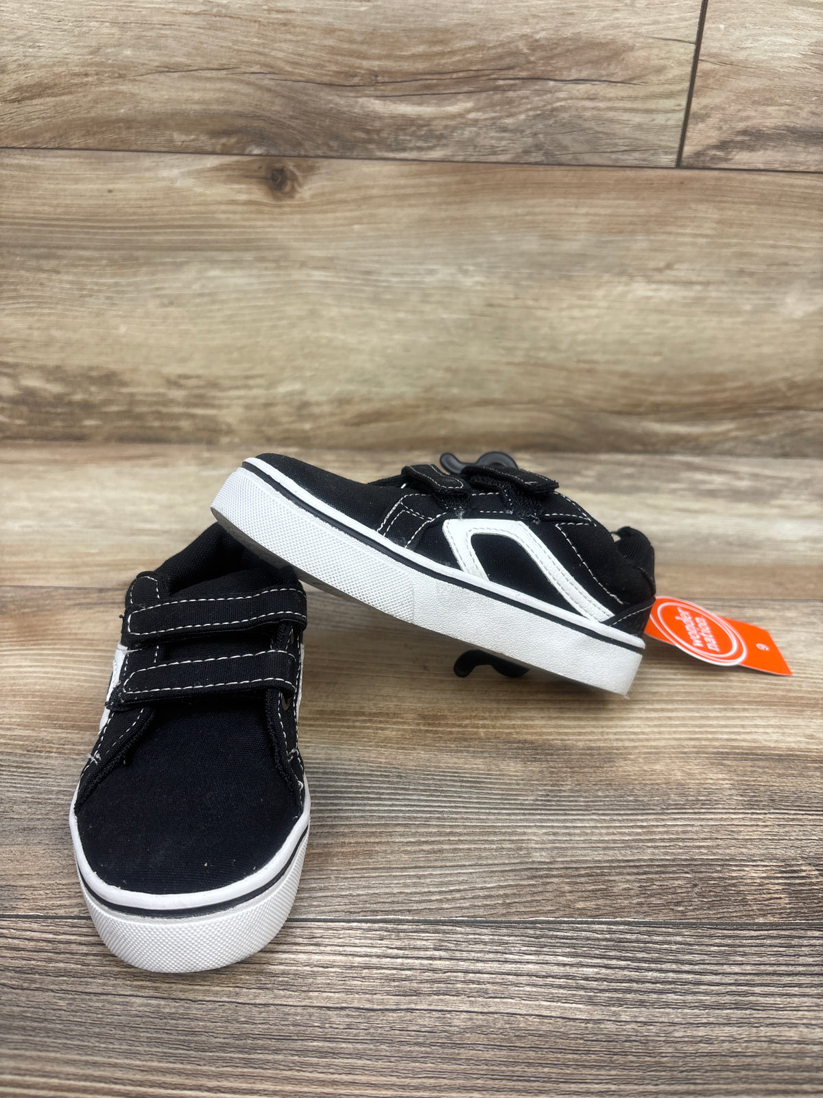 NEW Wonder Nation Canvas Skate Sneakers Black sz 9c