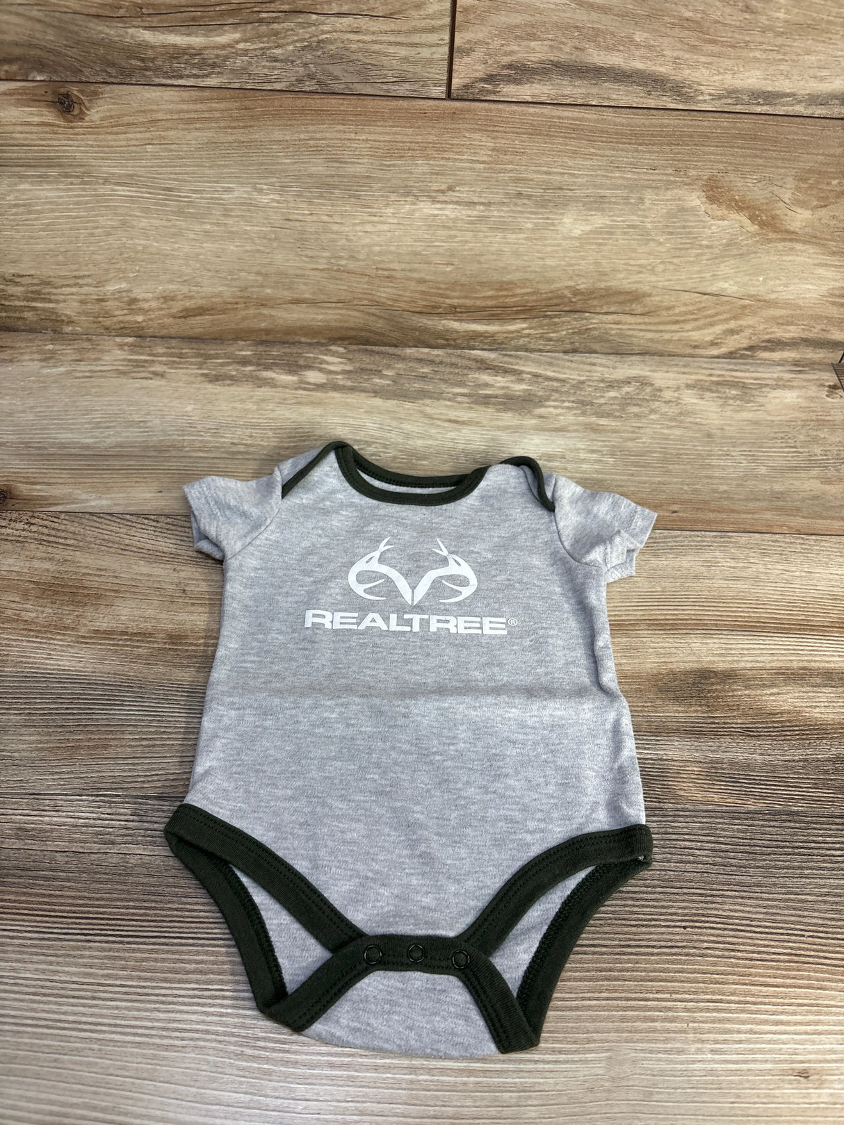 Realtree Bodysuit Grey sz 3-6m
