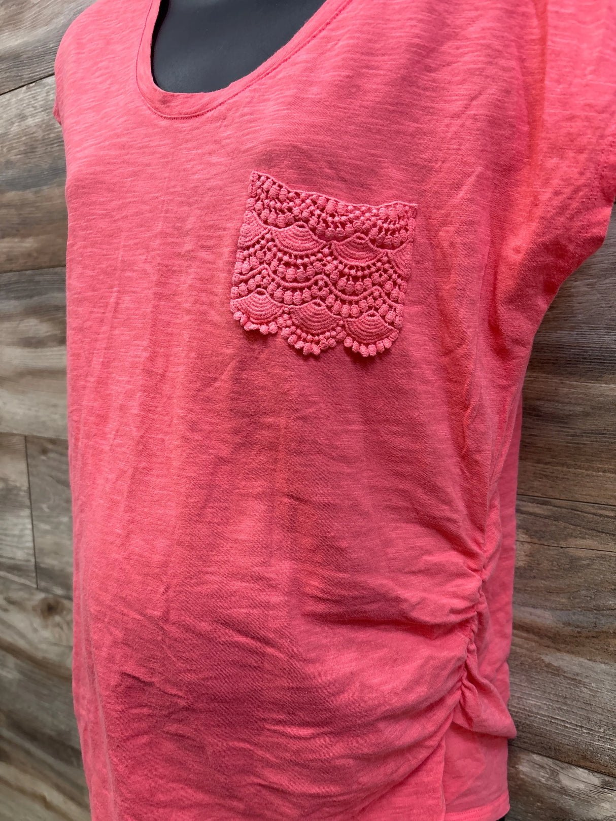 Motherhood Maternity Lace Pocket Shirt Pink sz Medium