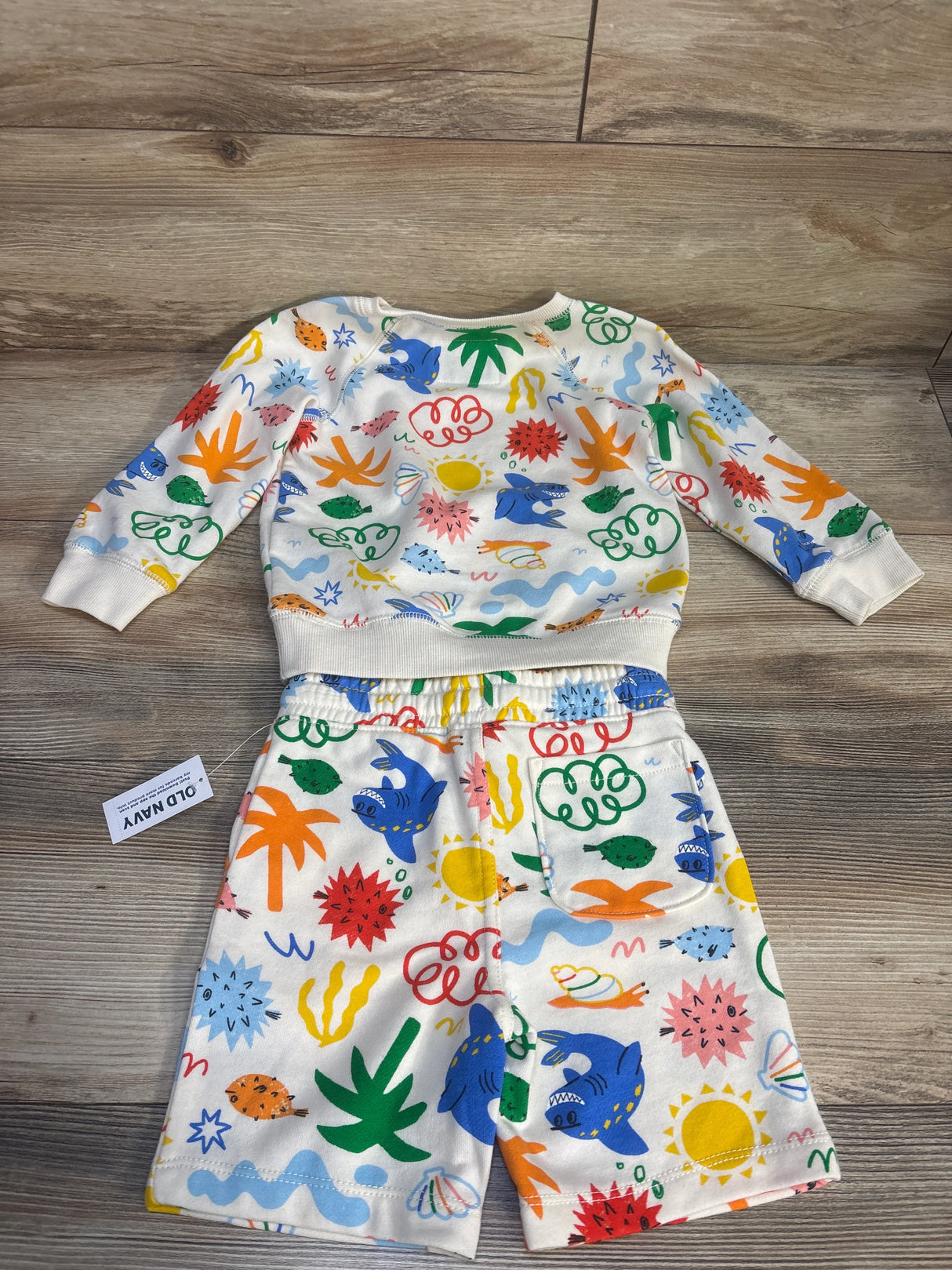 NEW Old Navy 2pc Sea Life Crew-Neck Sweatshirt & Shorts White sz 3T