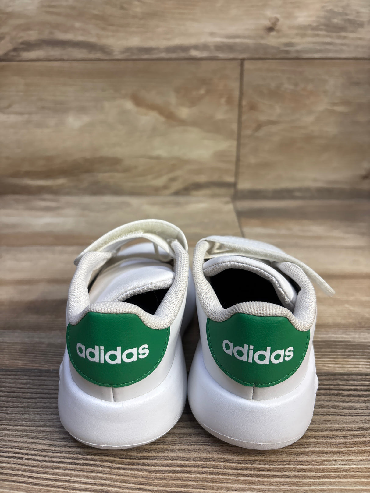 Adidas Advantage BubbleComfy Sneakers White sz 8c