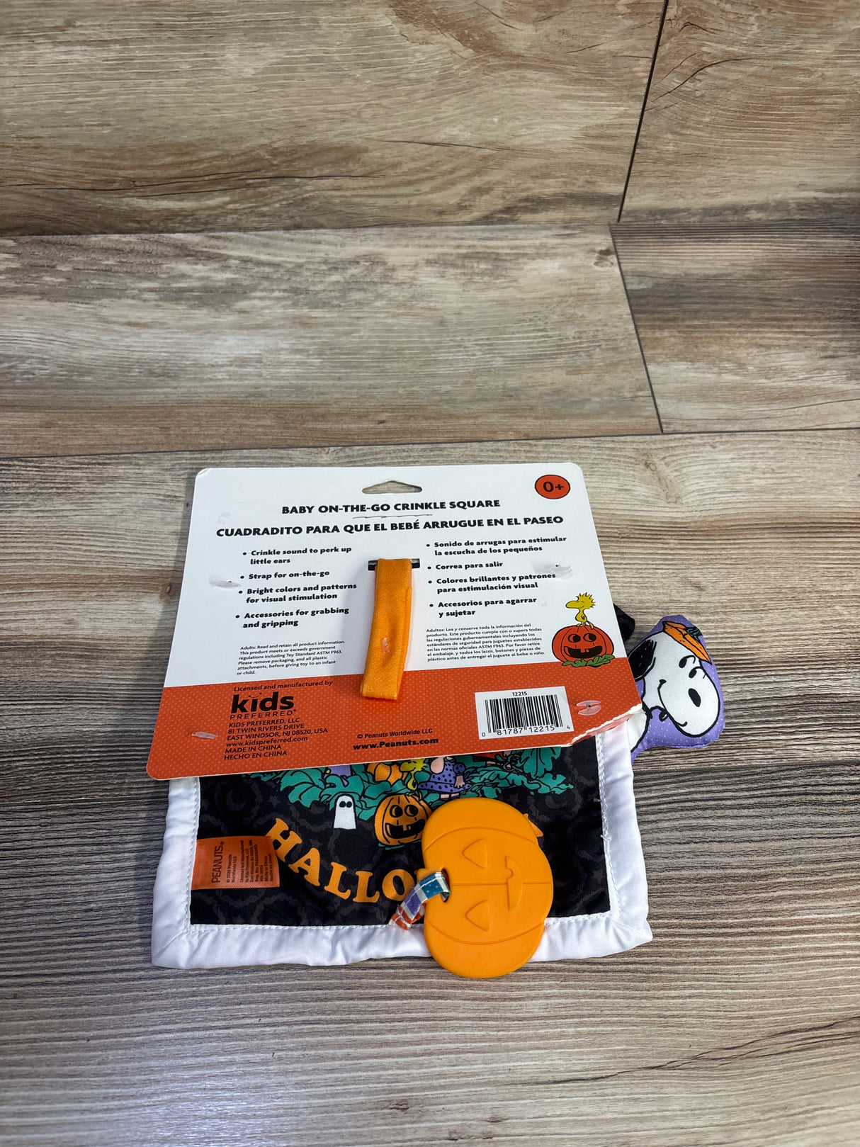 NEW Peanuts Halloween Deluxe Crinkle Square with Teether