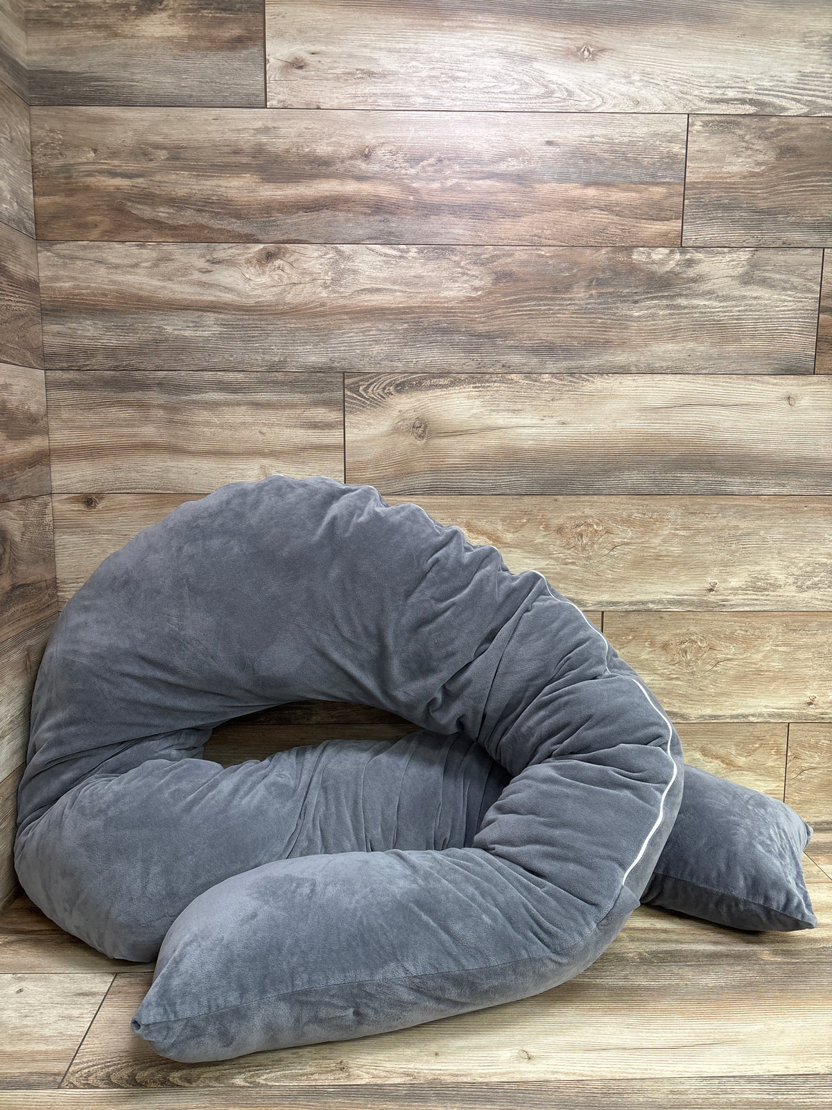 Queen Rose Classic U-Shaped Pregnancy Pillow, Grey
