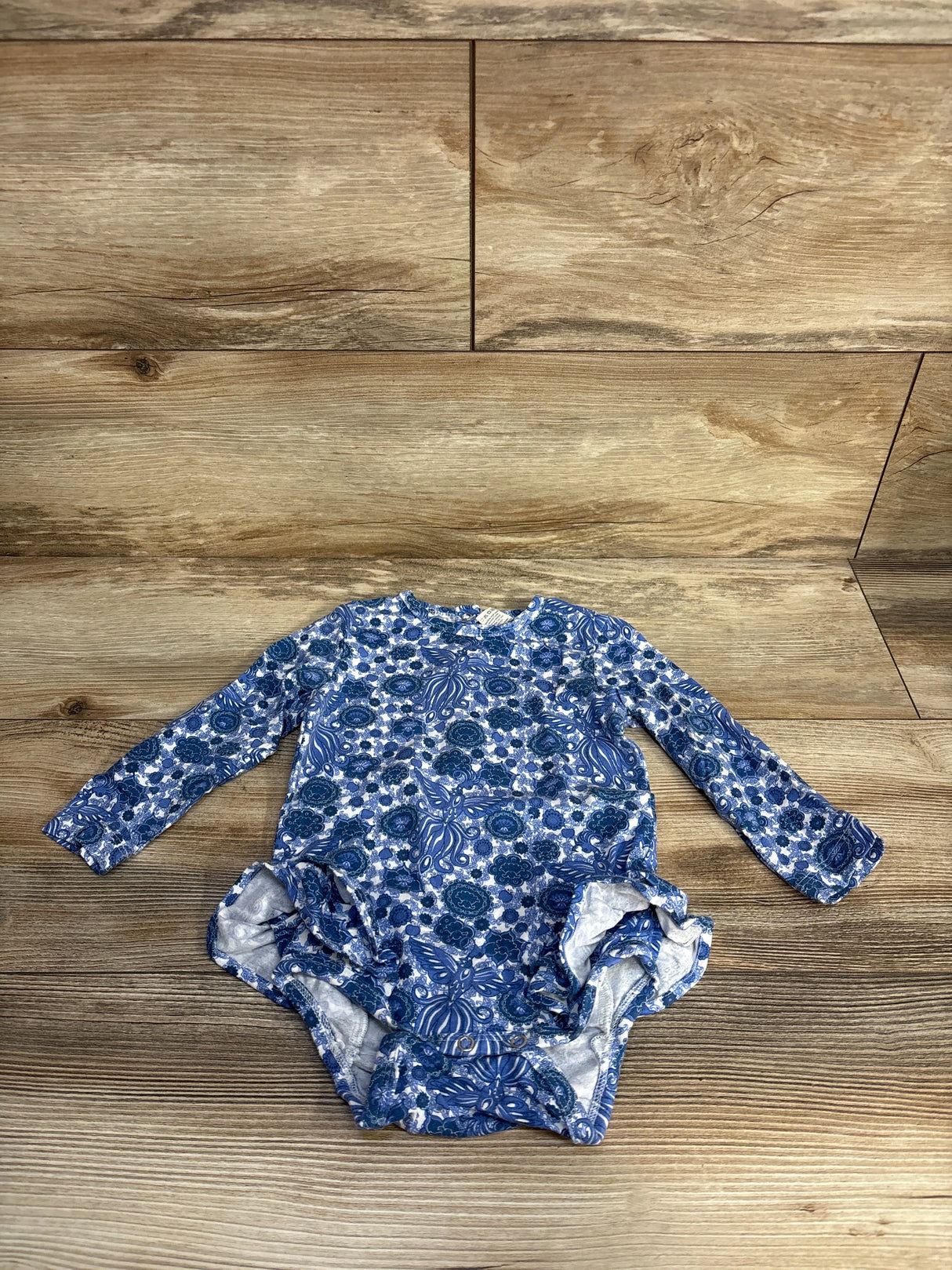 Kate Quinn Long Sleeve Ruffle Leg Bodysuit in Blue Firebird sz 12-18m