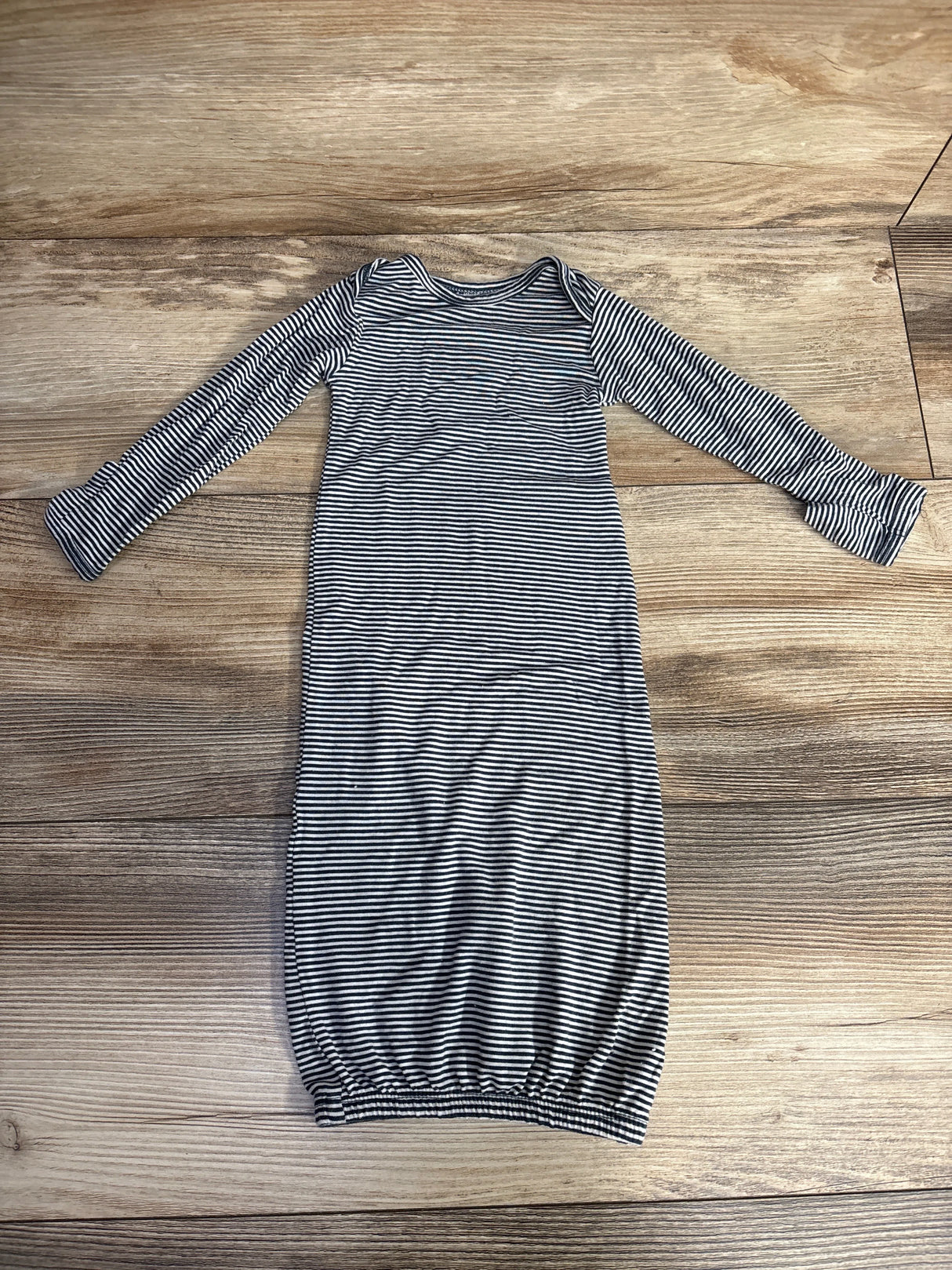 Carter's Striped Sleeper Gown Black/White sz Newborn